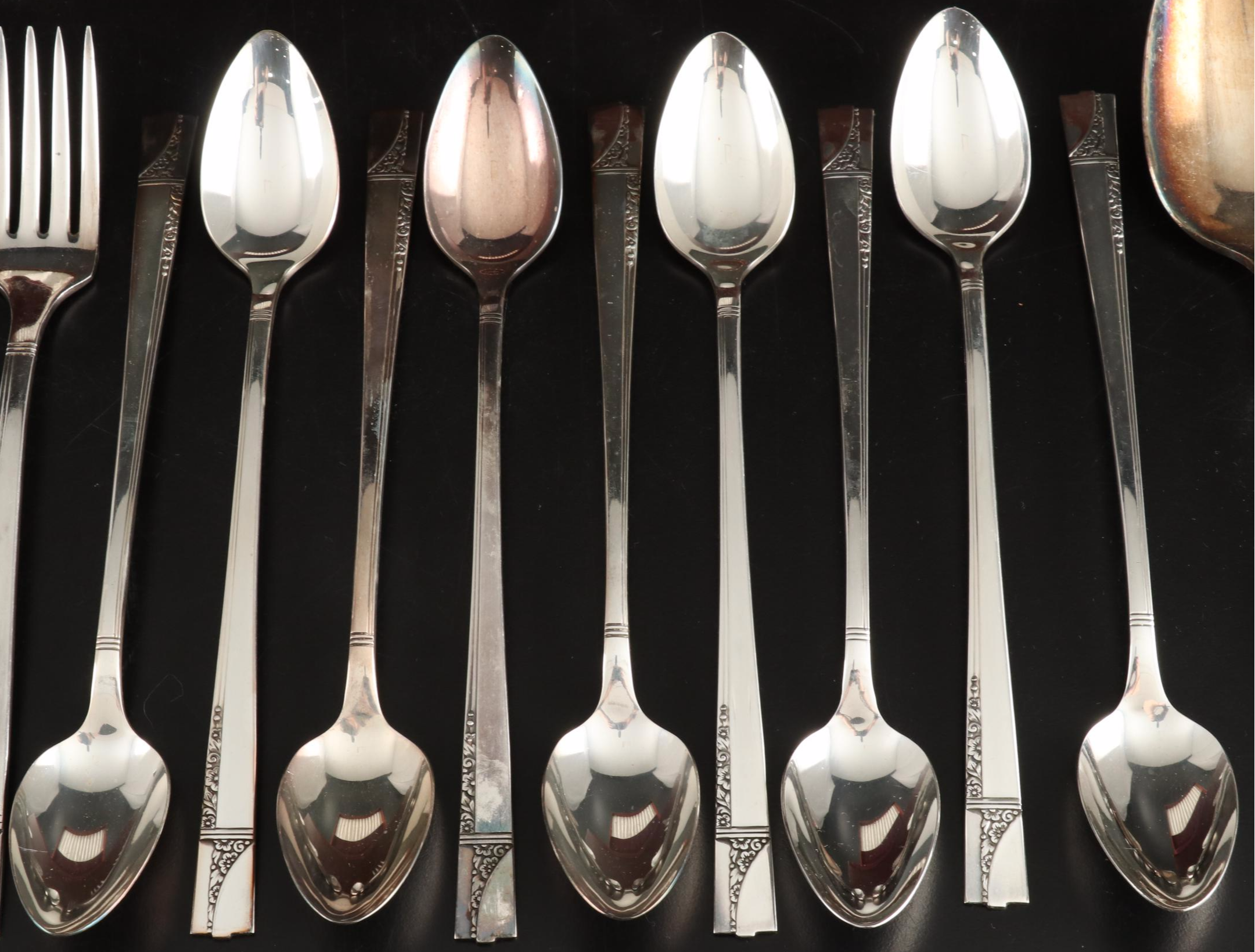 Oneida Nobility Plate "Caprice" Silver Plate Flatware with Chest, Mid