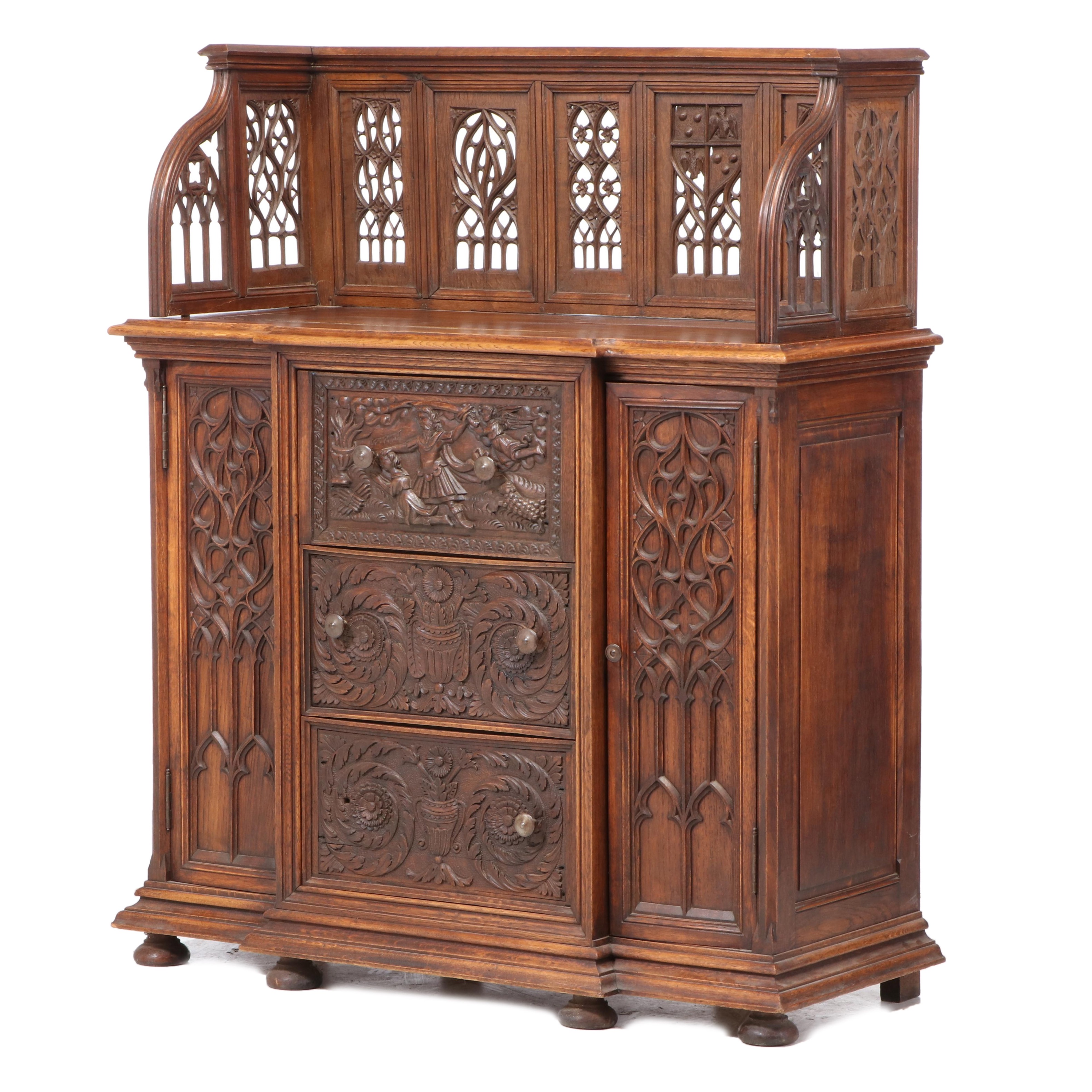 French Neo-Gothic Oak Buffet, Early 20th Century