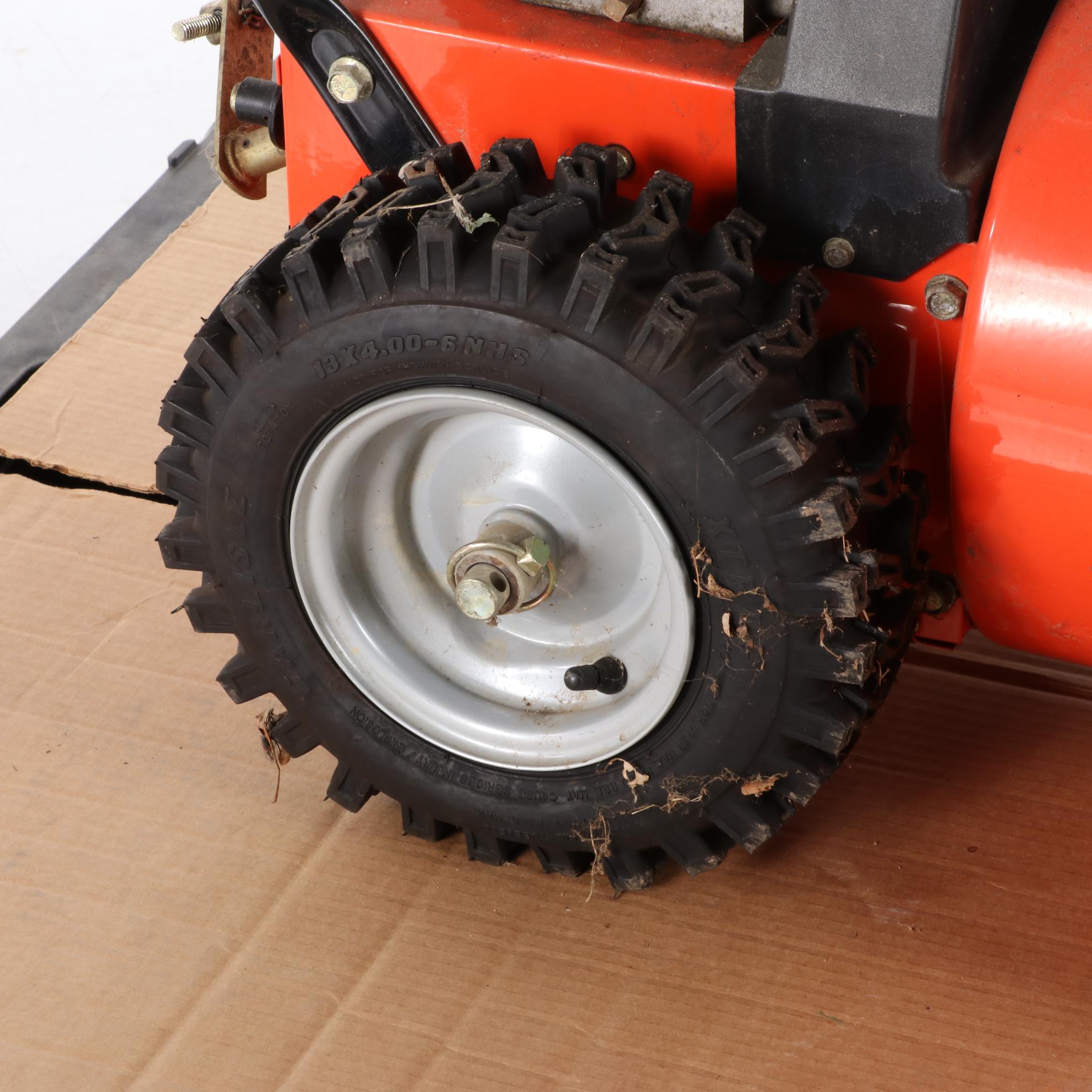 Ariens 5520 5.5 HP 2Stage Snow Thrower with Tecumseh Gas Powered