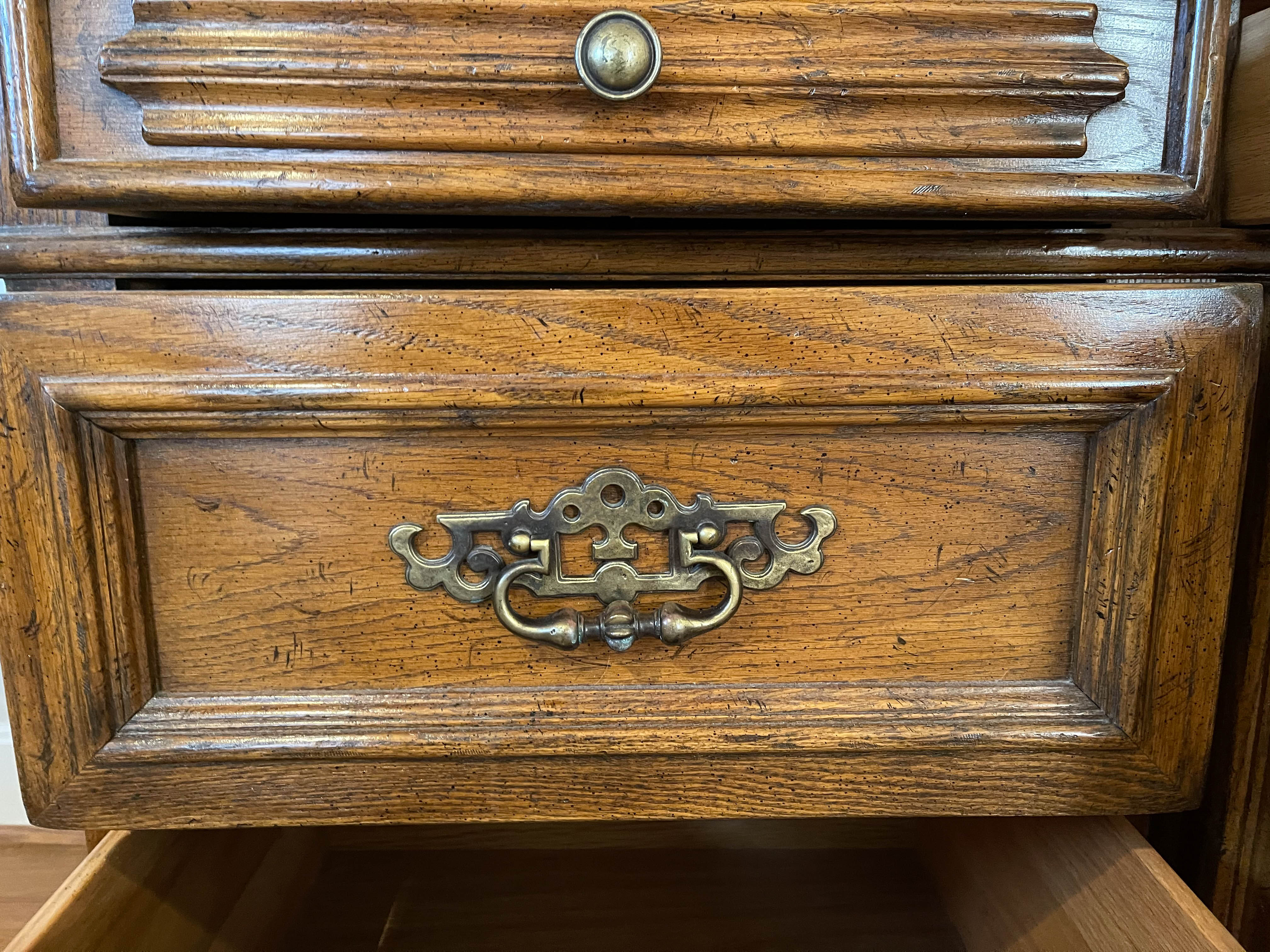 DrexelHeritage Oak Dresser with Mirrors, Late 20th