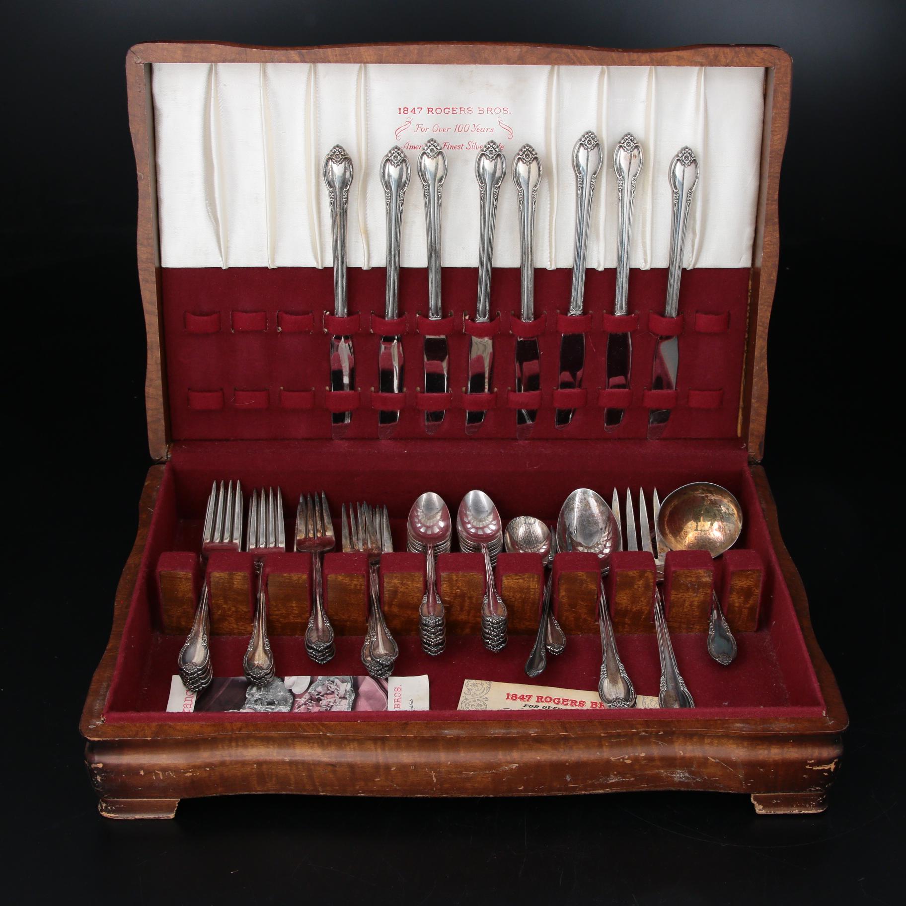 1847 Rogers Bros. "Remembrance" Silver Plate Flatware With Chest, 1940s ...