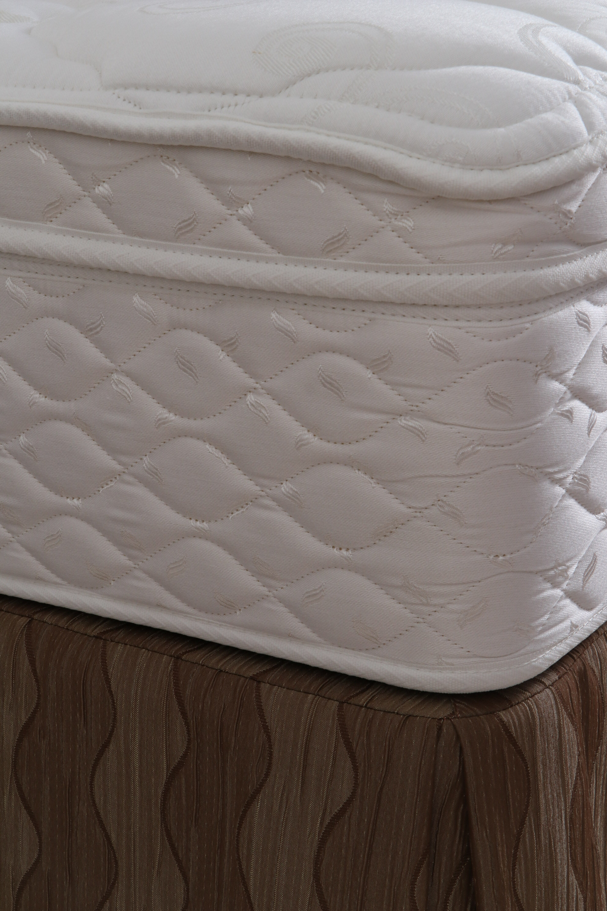 Sleep Number 5000 Model Twin Beds with Headboards EBTH