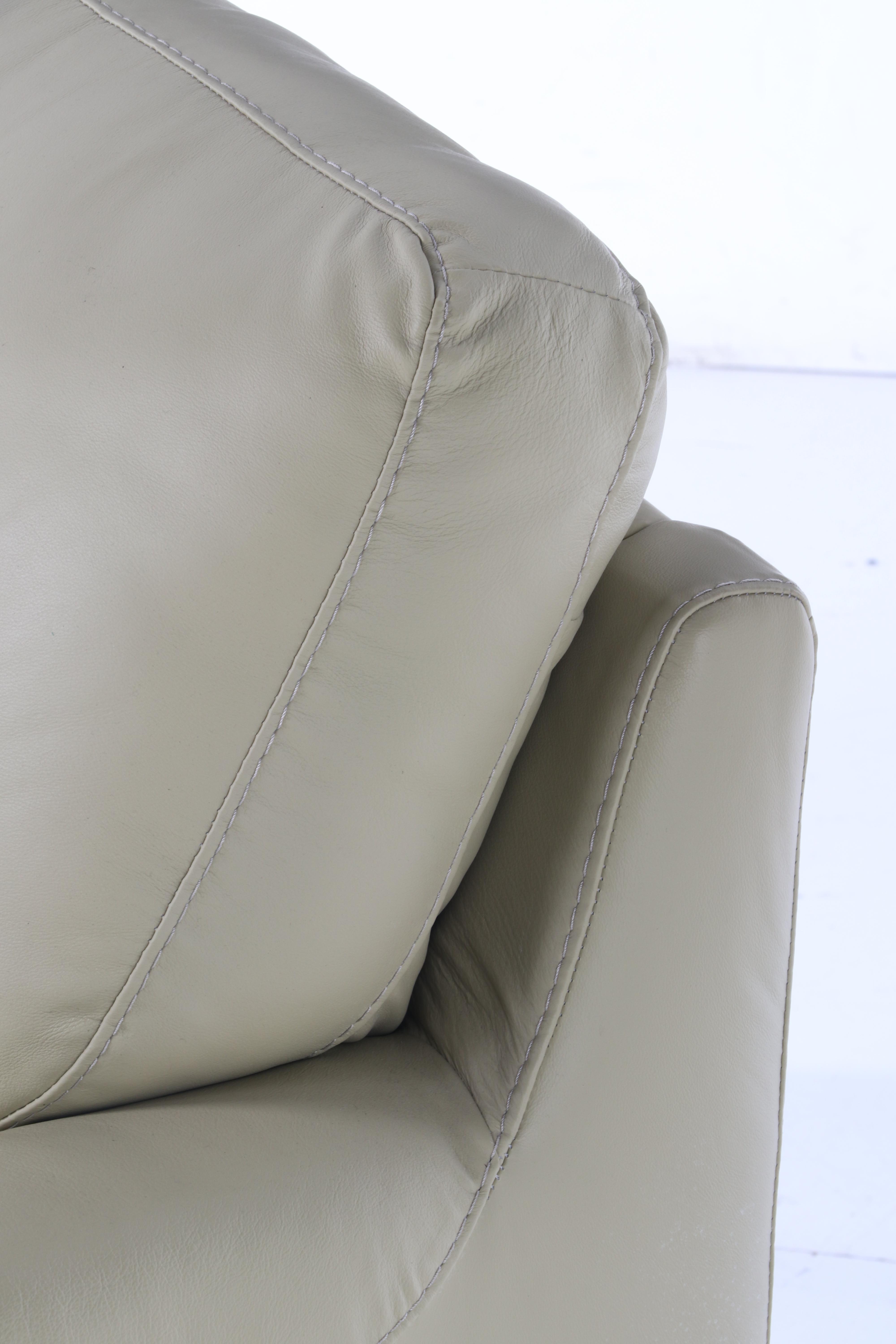 Natuzzi China Ltd. Modernist Style Bonded Leather Loveseat EBTH