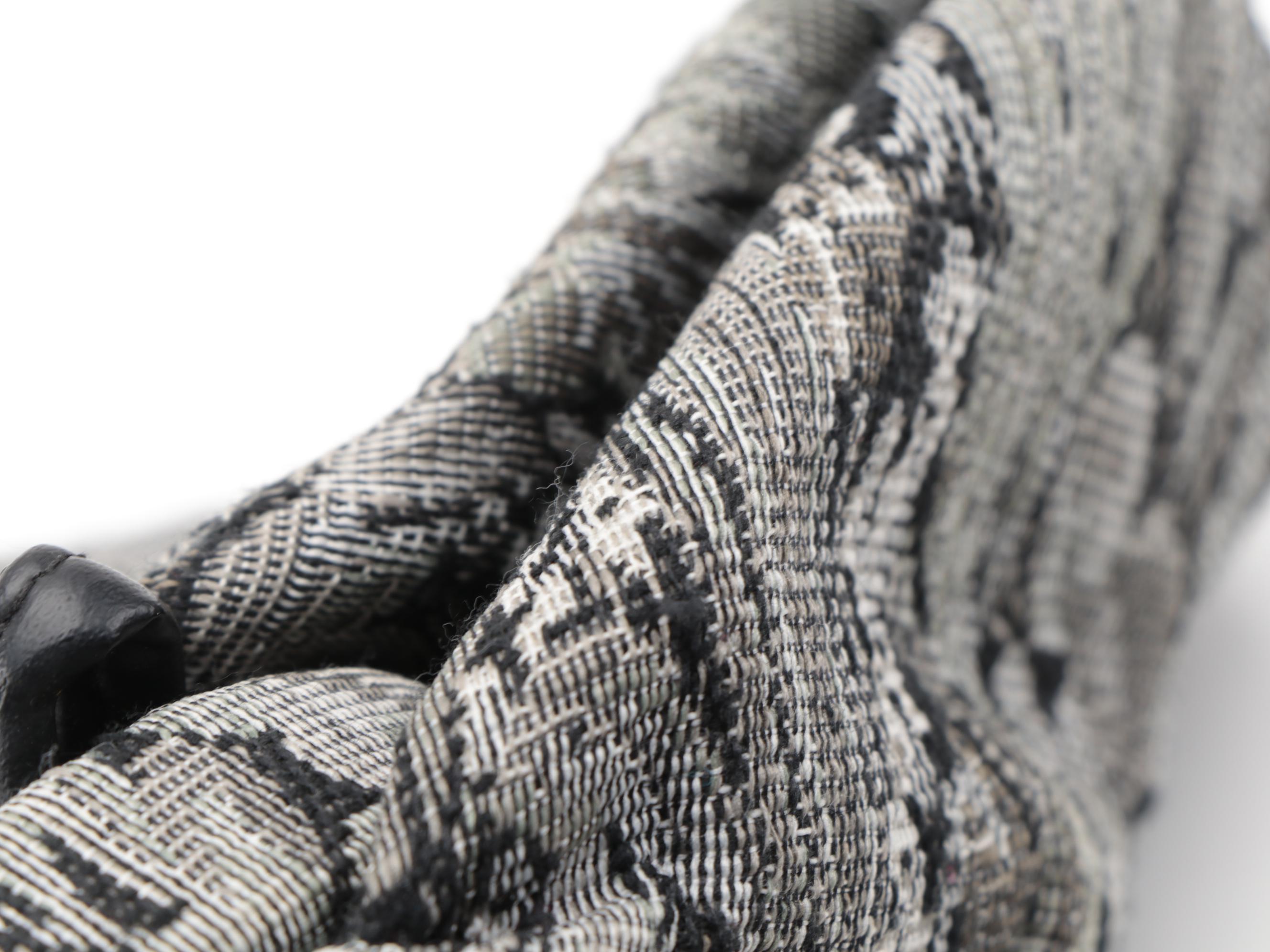 Woven Textile Two-Way Frame Purse with Toggle Closure | EBTH