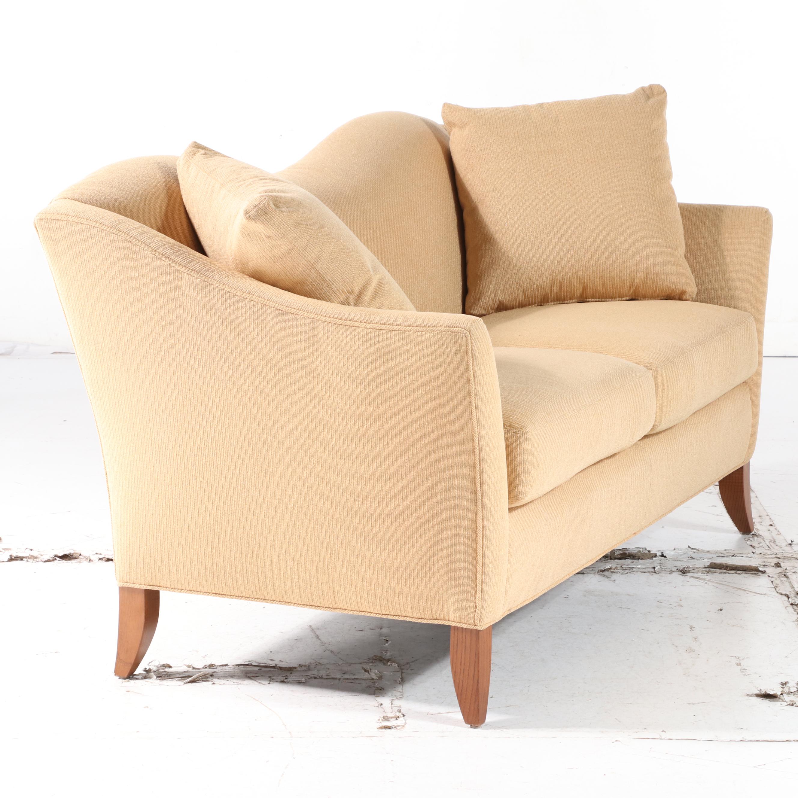 Vanguard Furniture Upholstered SerpentineBack Sofa EBTH