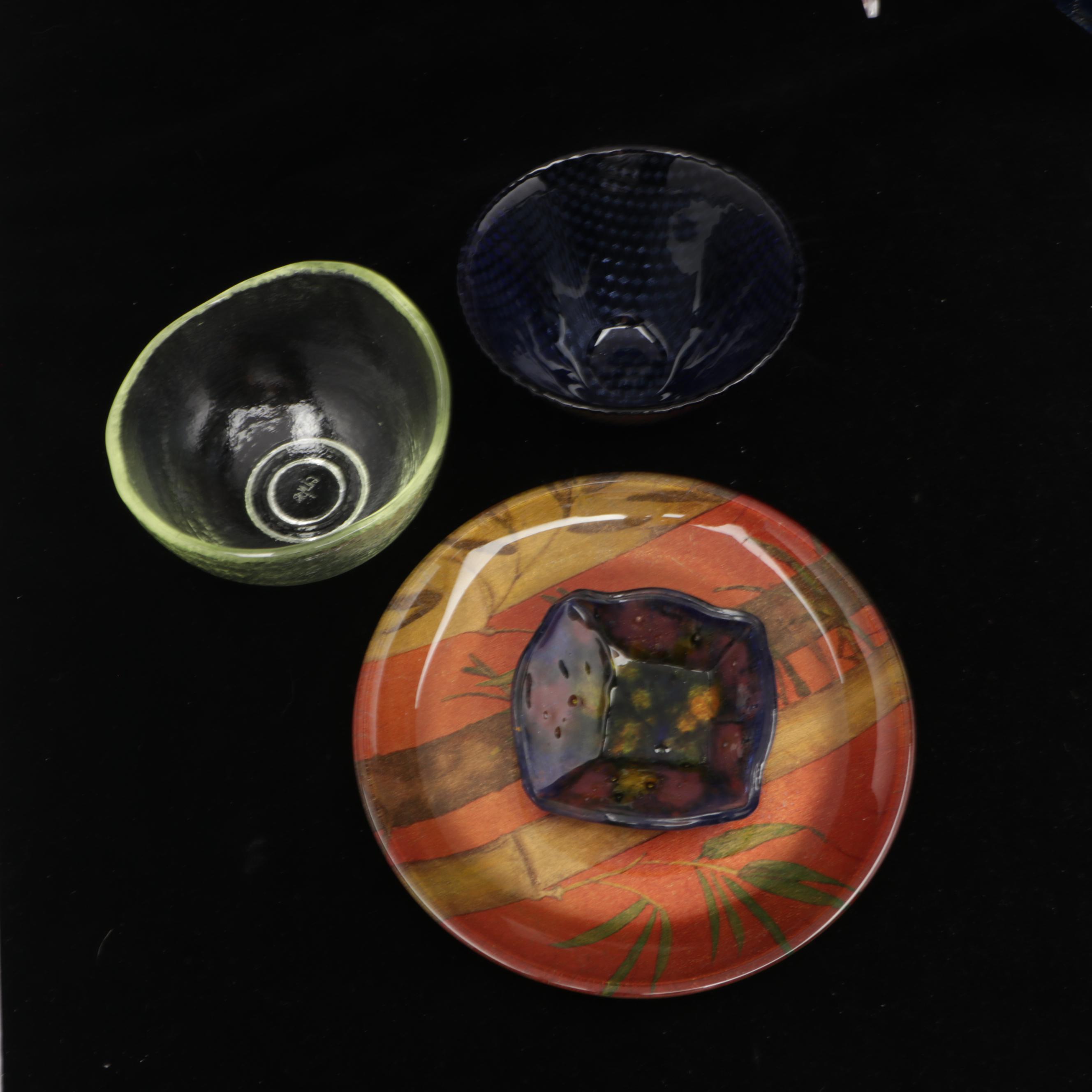 Gilmor and Others Art Glass Plates and Bowls EBTH