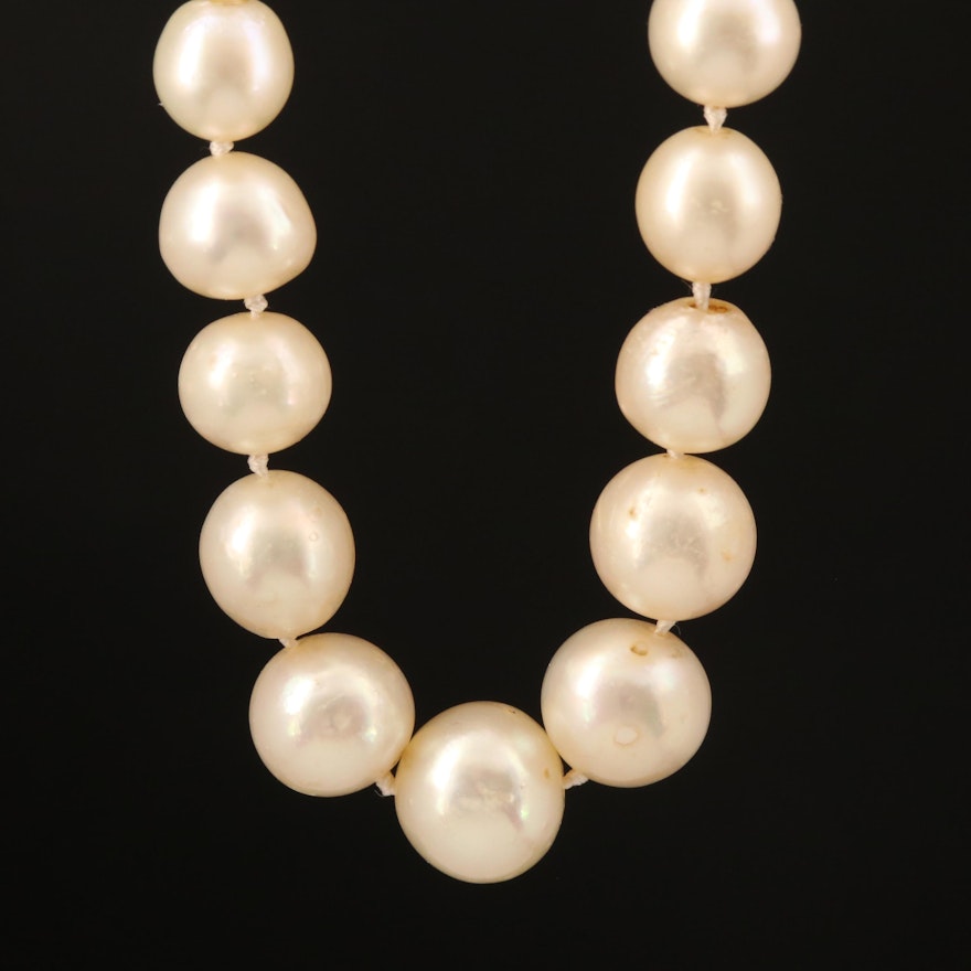 Vintage Graduated Pearl Necklace with 18K Diamond Clasp