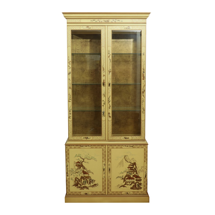 Drexel Chinese Chippendale Style Illuminated Display Cabinet, Mid/Late 20th C.