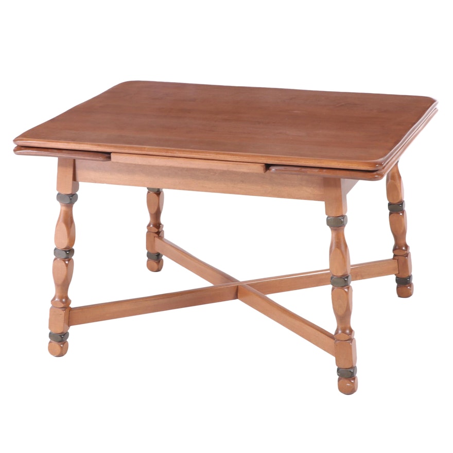 American Colonial Style Maple Draw-Leaf Dining Table, Mid-20th Century