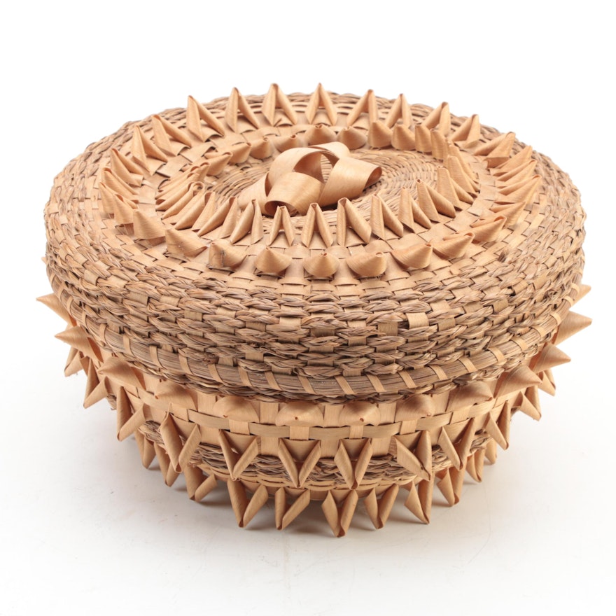 Native American Handwoven Curly Ash and Sweetgrass Lidded Storage Basket