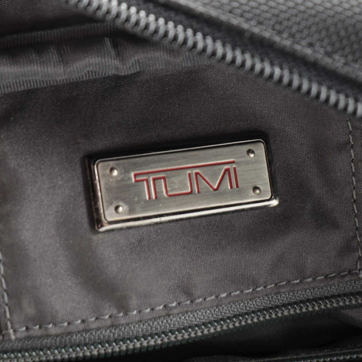 Tumi Weekender Travel Bag in Black Canvas | EBTH