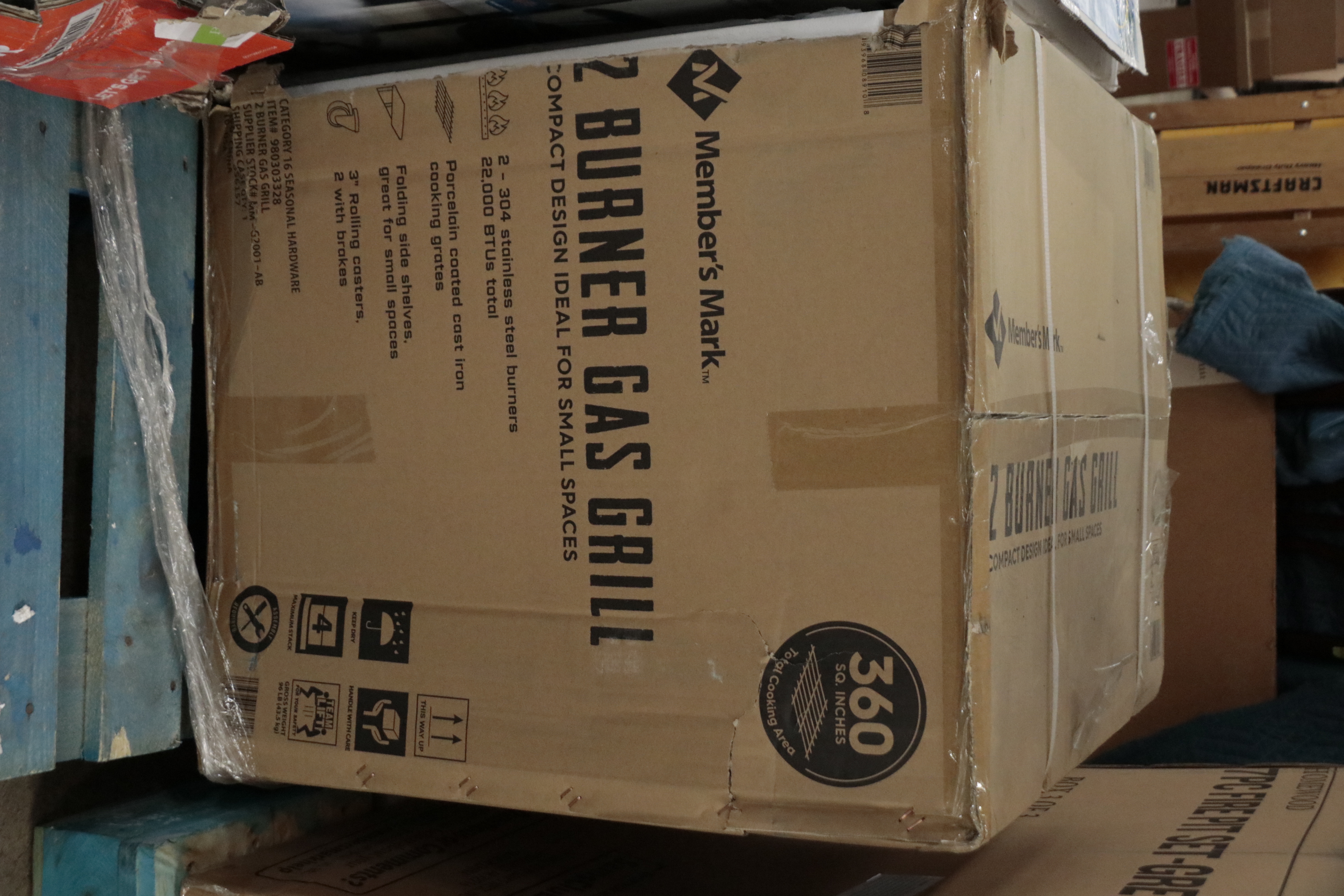 Member's Mark TwoBurner Gas Grill with Folding Side Shelves EBTH