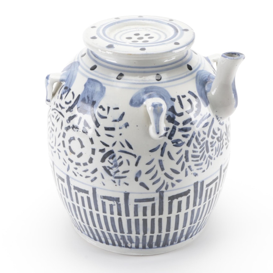 Chinese Qianlong Style Blue and White Porcelain Oil Jar