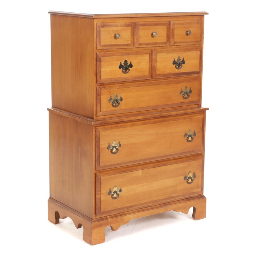 Jamestown Sterling Maple Chest of Drawers, Late 20th Century