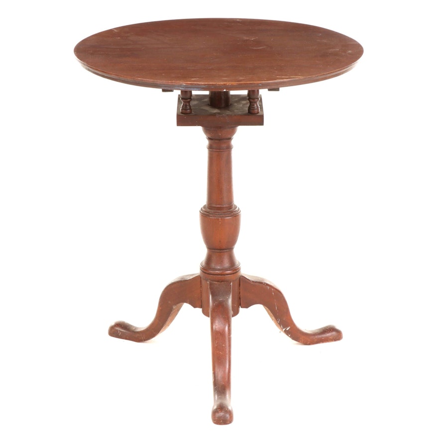American Queen Anne Style Cherrywood Birdcage-Action Tea Table, 20th Century
