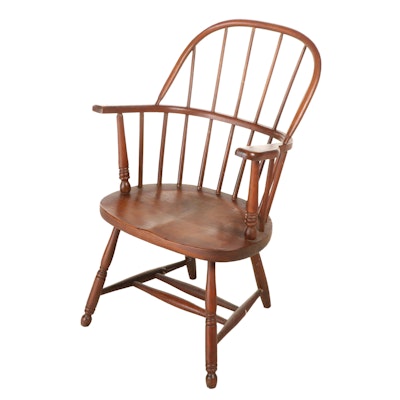 American Oak and Ash Sack-Back Windsor Armchair, Late 19th/Early 20th Century