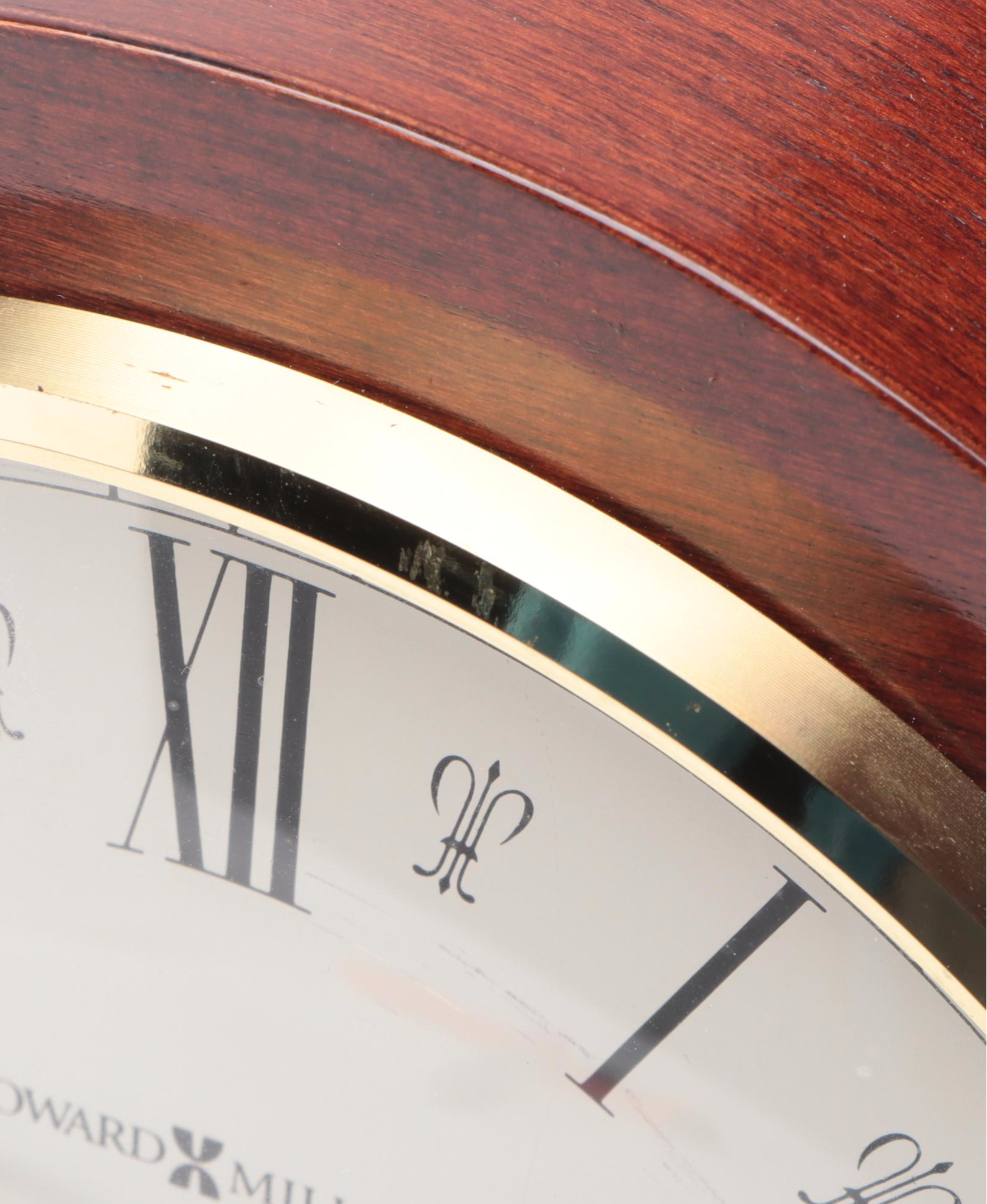 Howard Miller "Presidential Collection" Wood Tambour Mantel Clock EBTH