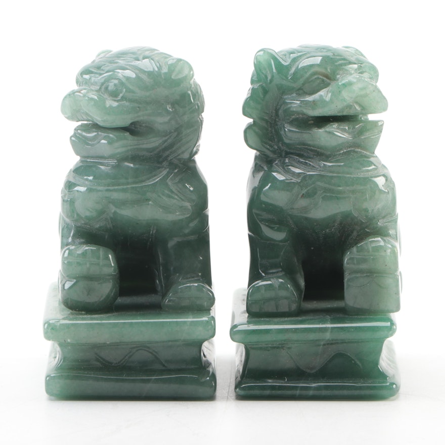 Chinese Carved Aventurine Guardian Lion Figurine Pair