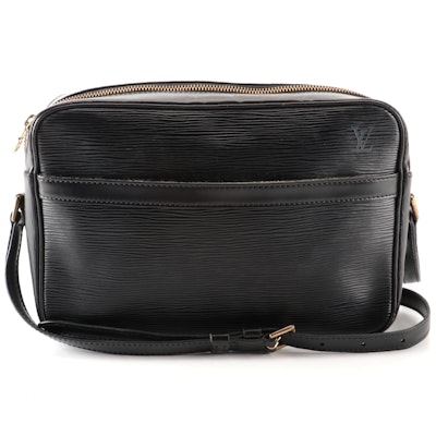 Louis Vuitton Trocadéro 27 Crossbody Bag in Noir Epi Leather