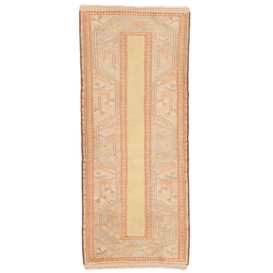 2'7 x 6'1 Hand- Knotted Turkish Style Area Rug