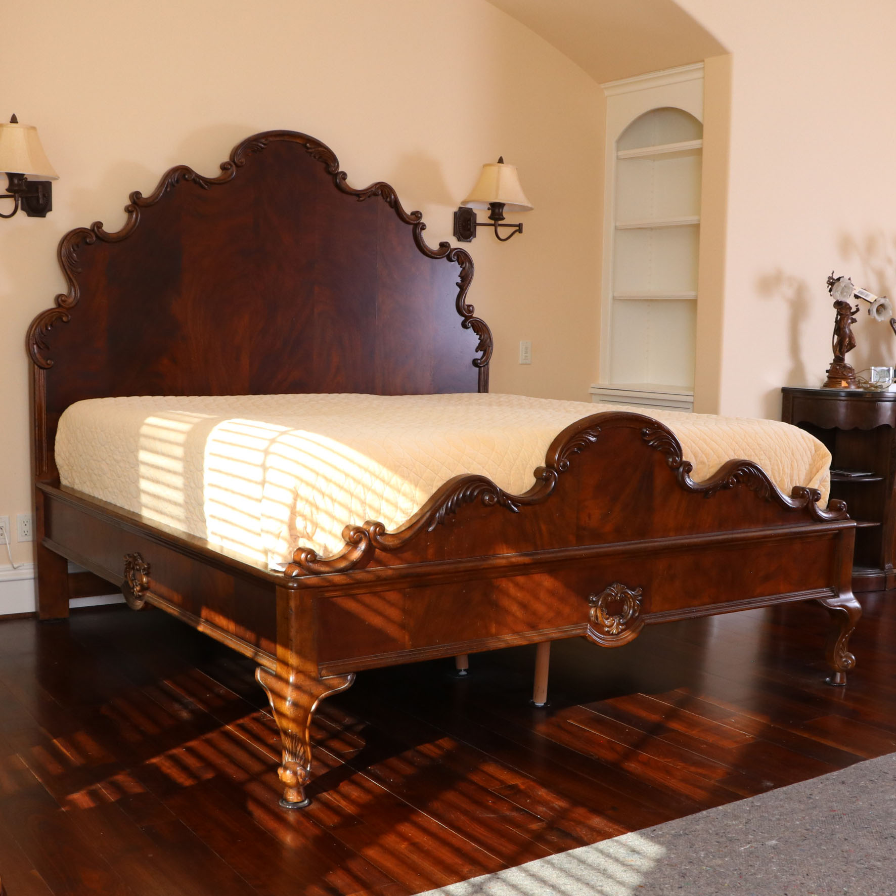 DrexelHeritage "Belle Maison Collection" King Size Bed Frame EBTH