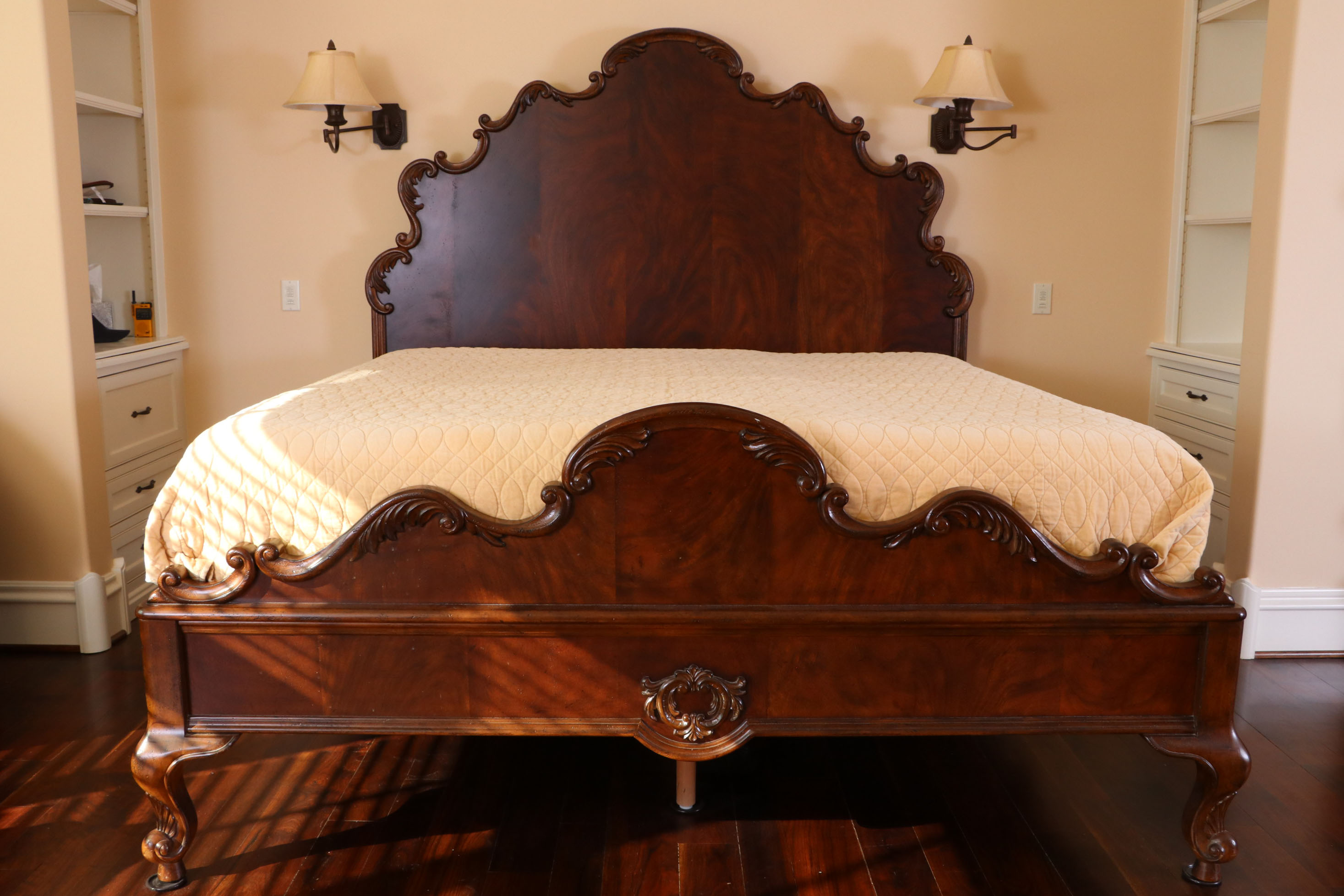 DrexelHeritage "Belle Maison Collection" King Size Bed Frame EBTH