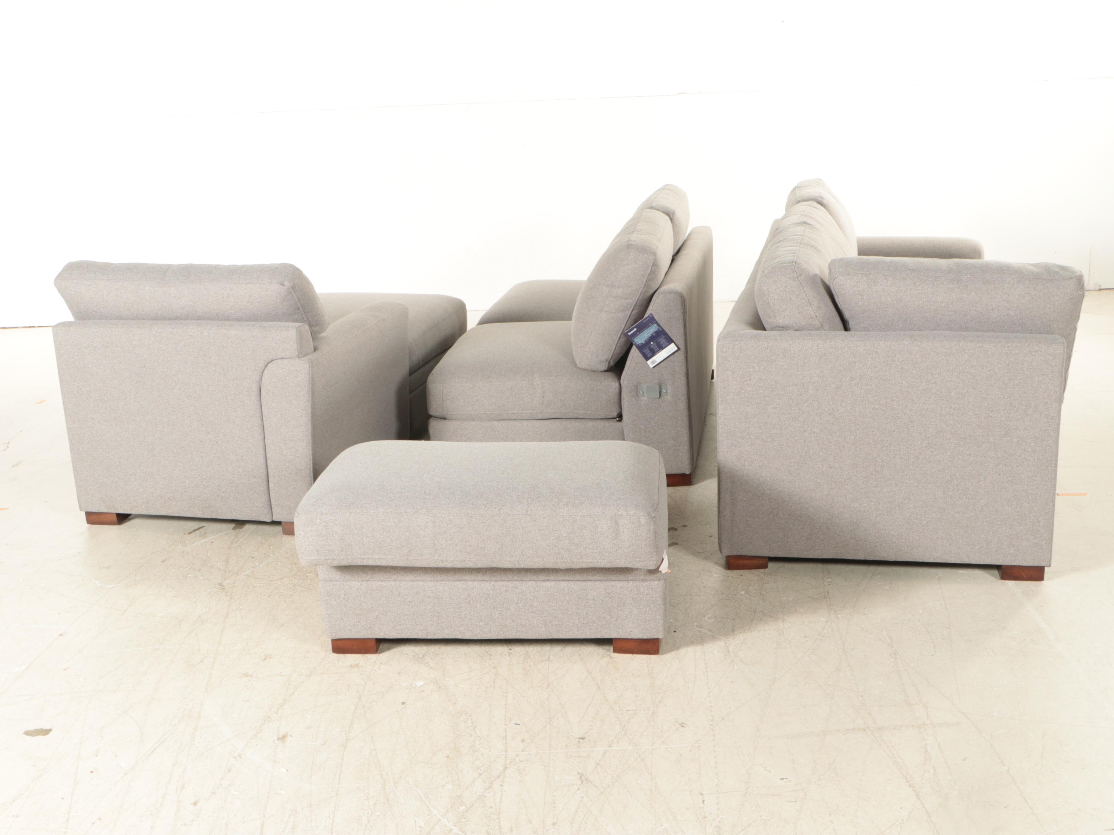 Thomasville "Langdon" Fabric Sectional with Storage Ottoman EBTH