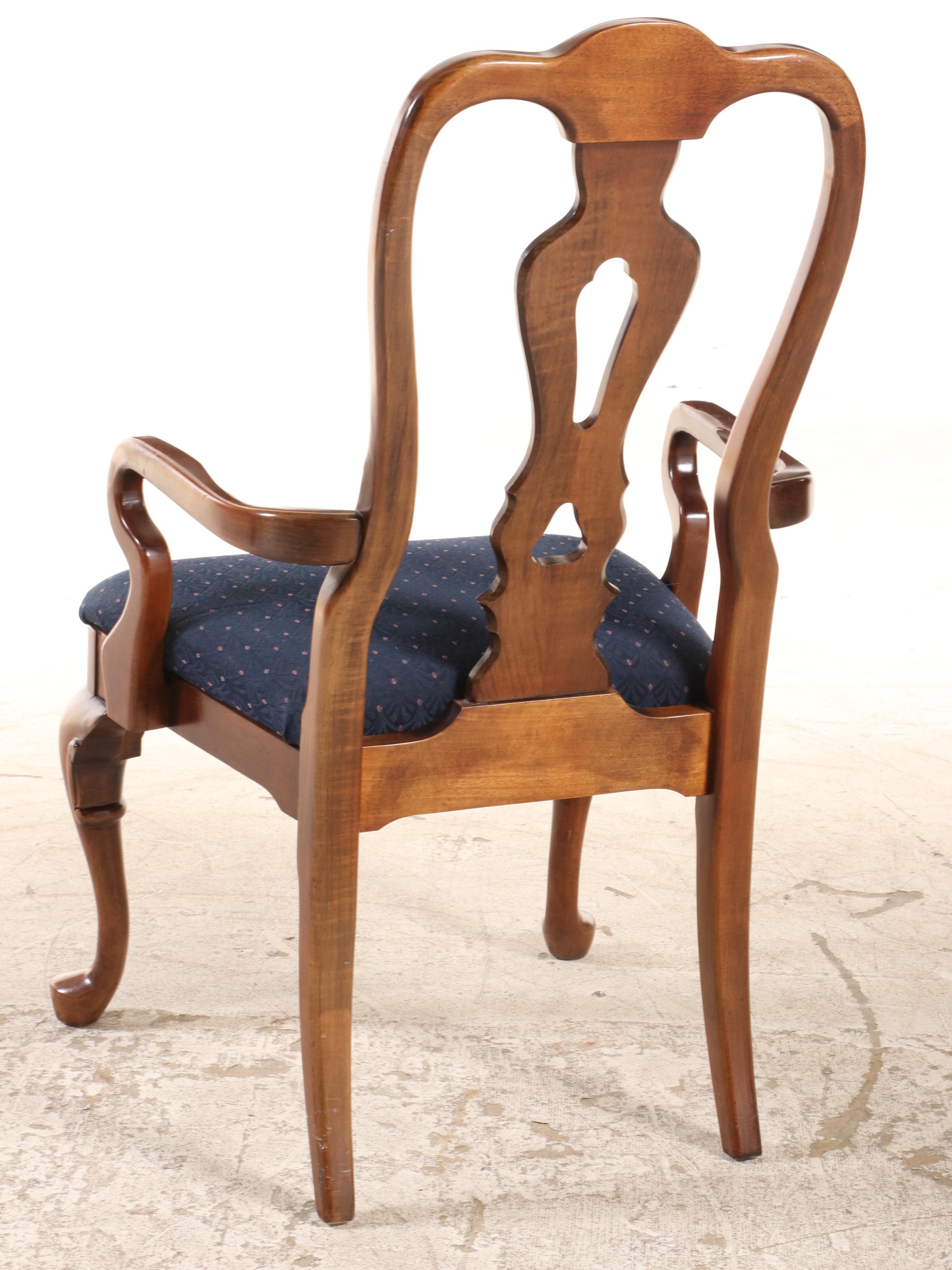 SevenPiece Hood Furniture Mfg. Co. Queen Anne Style Cherrywood Dining