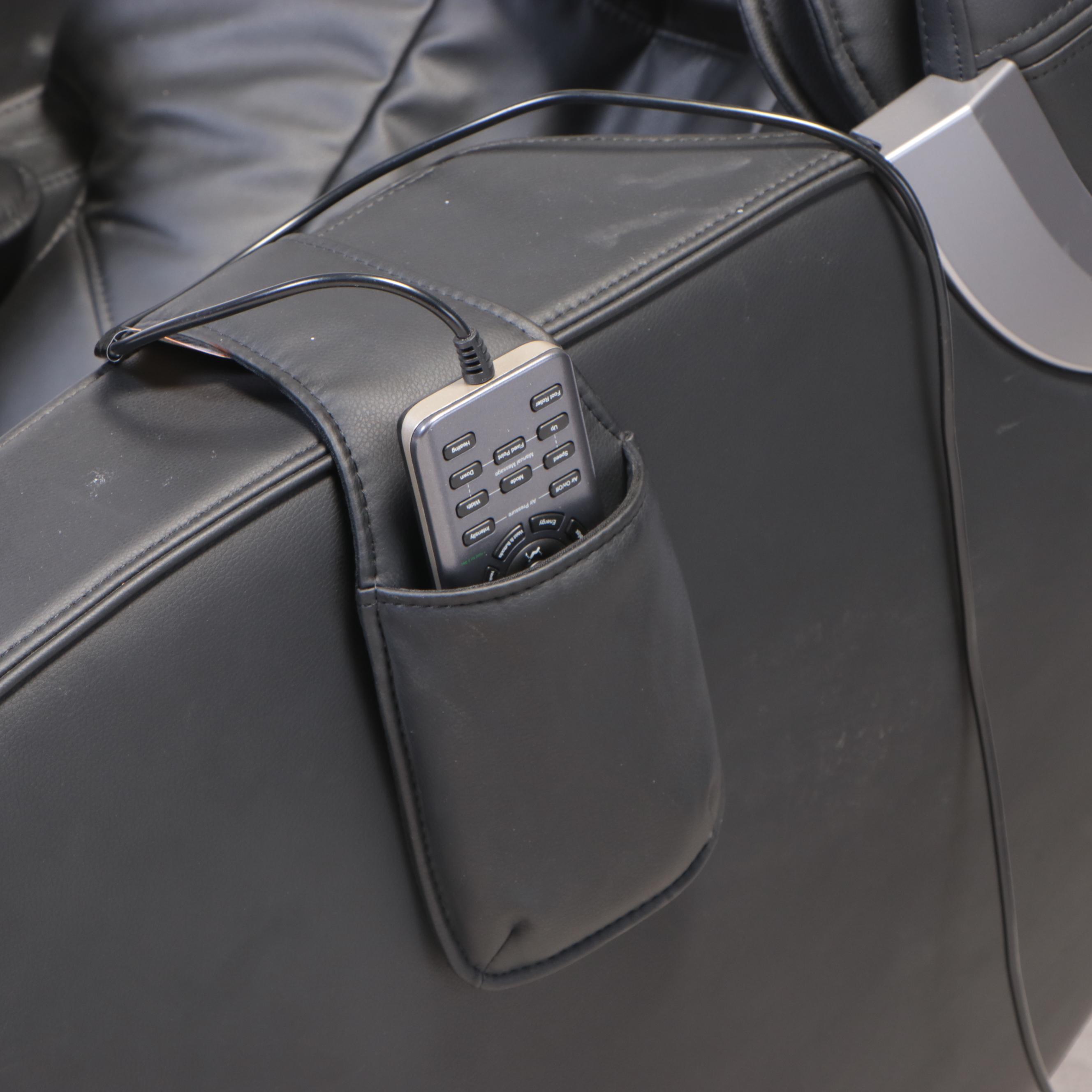 Insignia 2D Zero Gravity Full Body Massage Chair EBTH