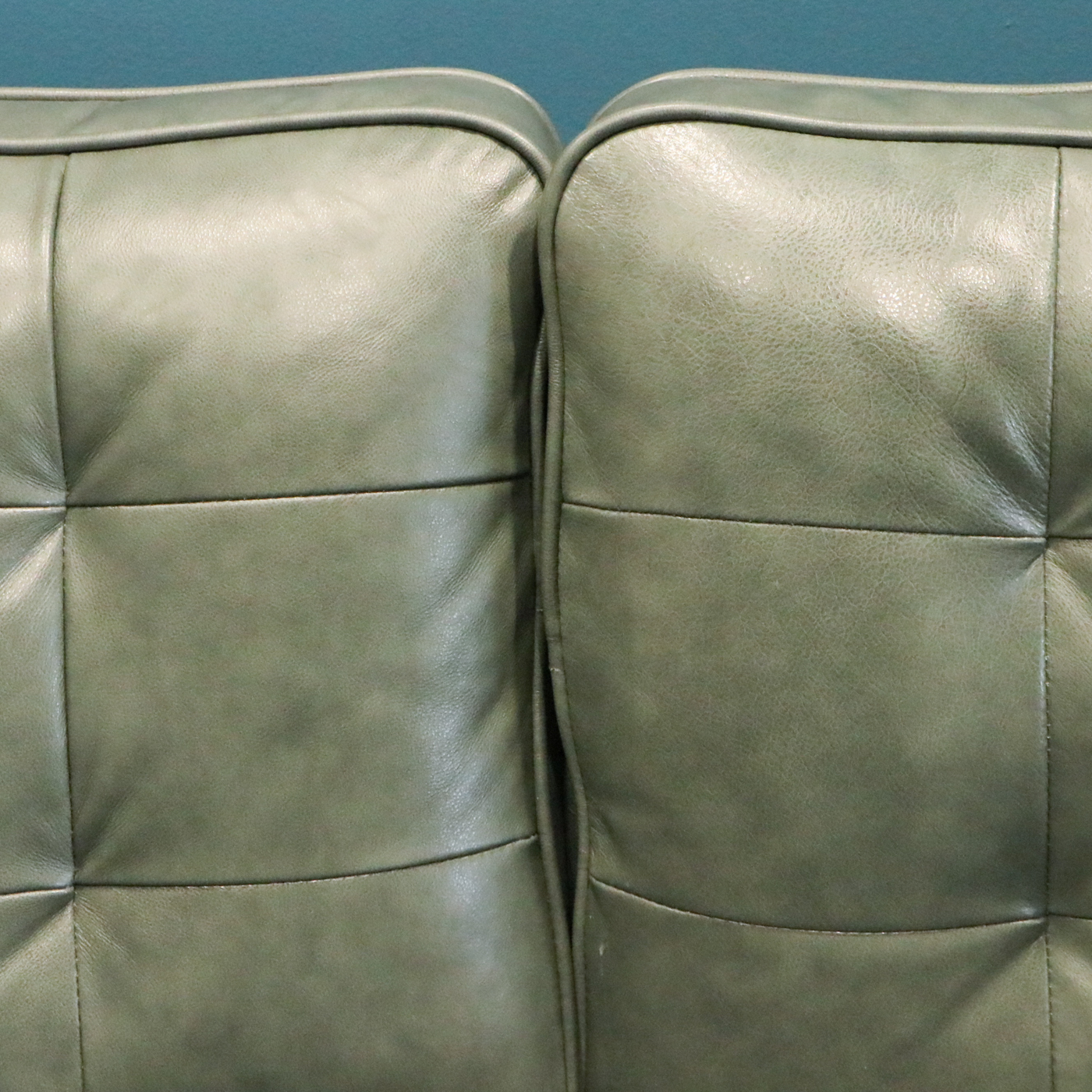 Trayton Furniture Co. Modernist Style Green Leather Sofa EBTH