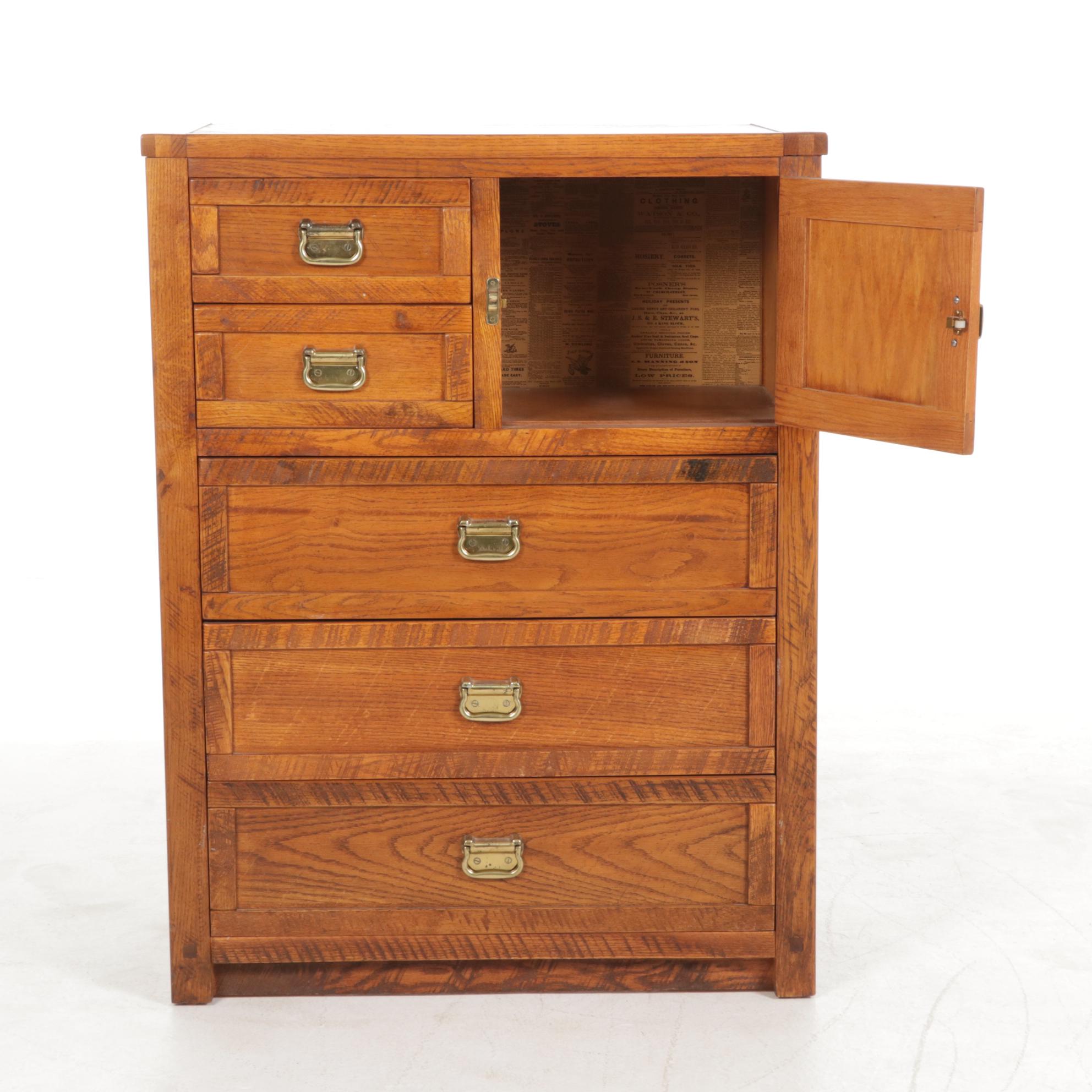 YoungHinkle "Windjammer" Rustic Oak Chest of Drawers, Late 20th