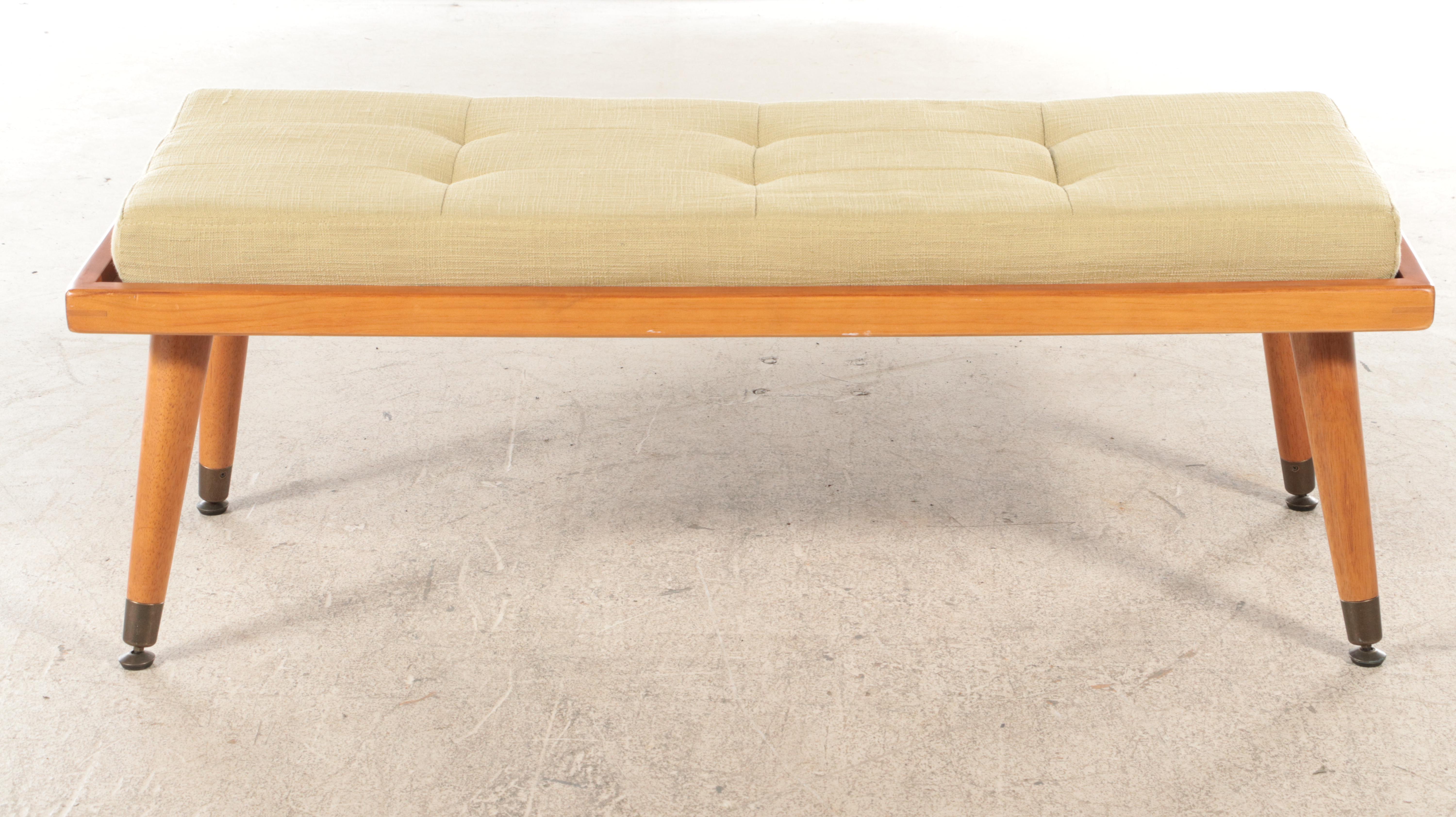 Dimensions Furniture Modernist Style Bench with Cushion EBTH