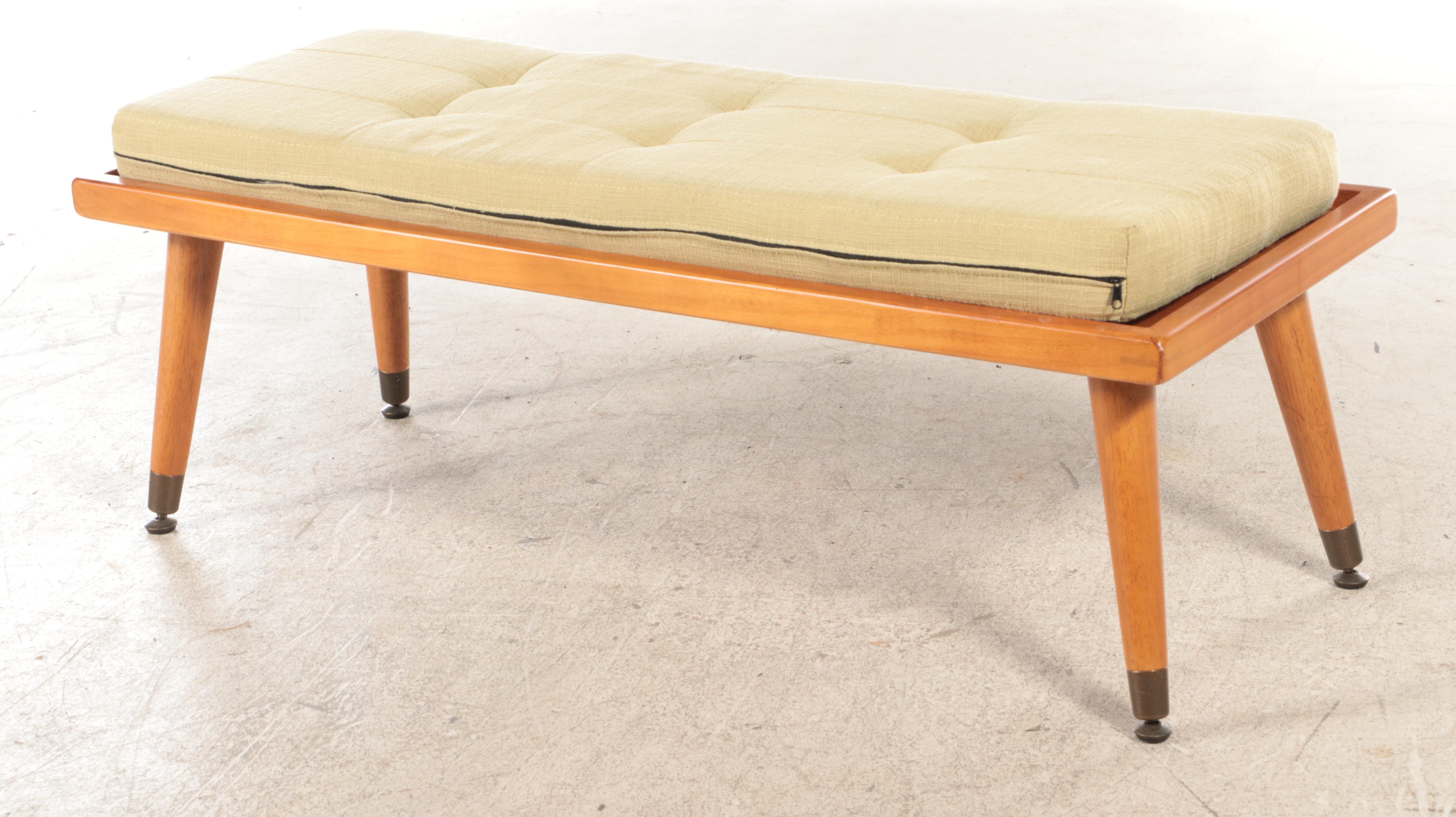 Dimensions Furniture Modernist Style Bench with Cushion EBTH