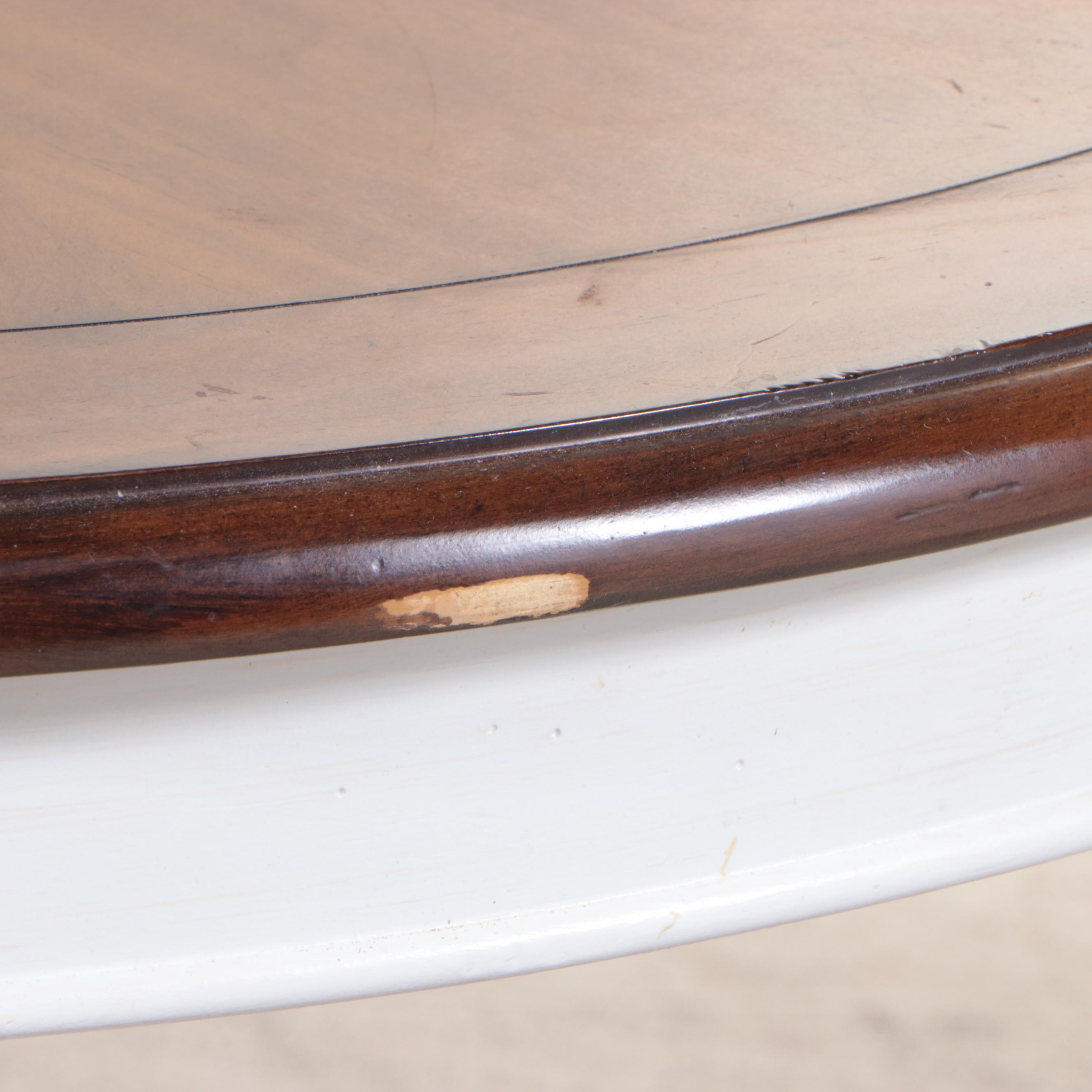 Haverty's Round Dining Table with Kaiser 1 Furniture Chairs EBTH