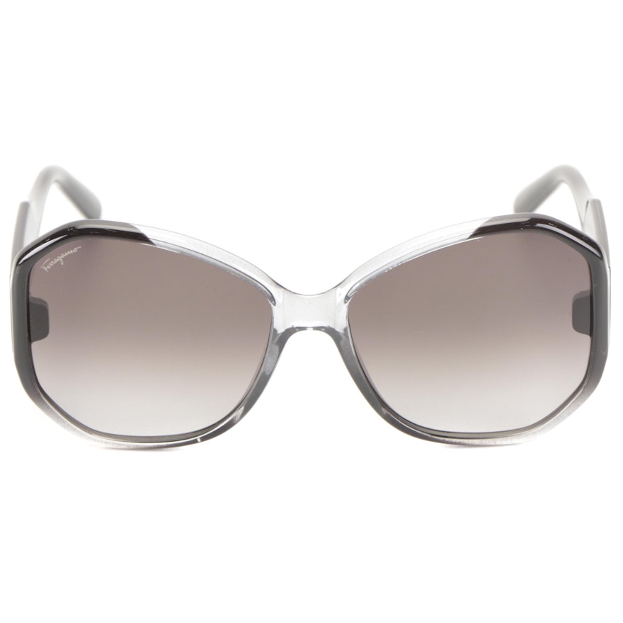 Salvatore Ferragamo SF942S Oversized Sunglasses with Case