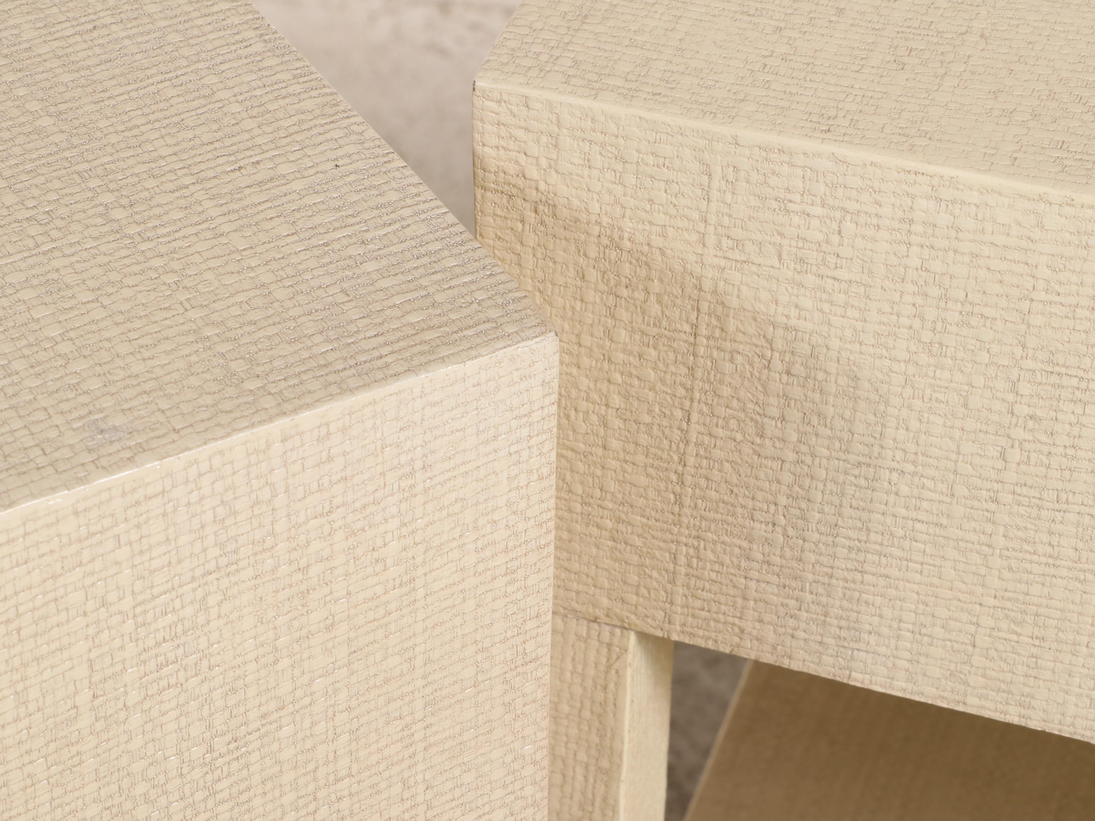 Pair of Cream Woven Faux Raffia Finish Two-Drawer Nightstands | EBTH
