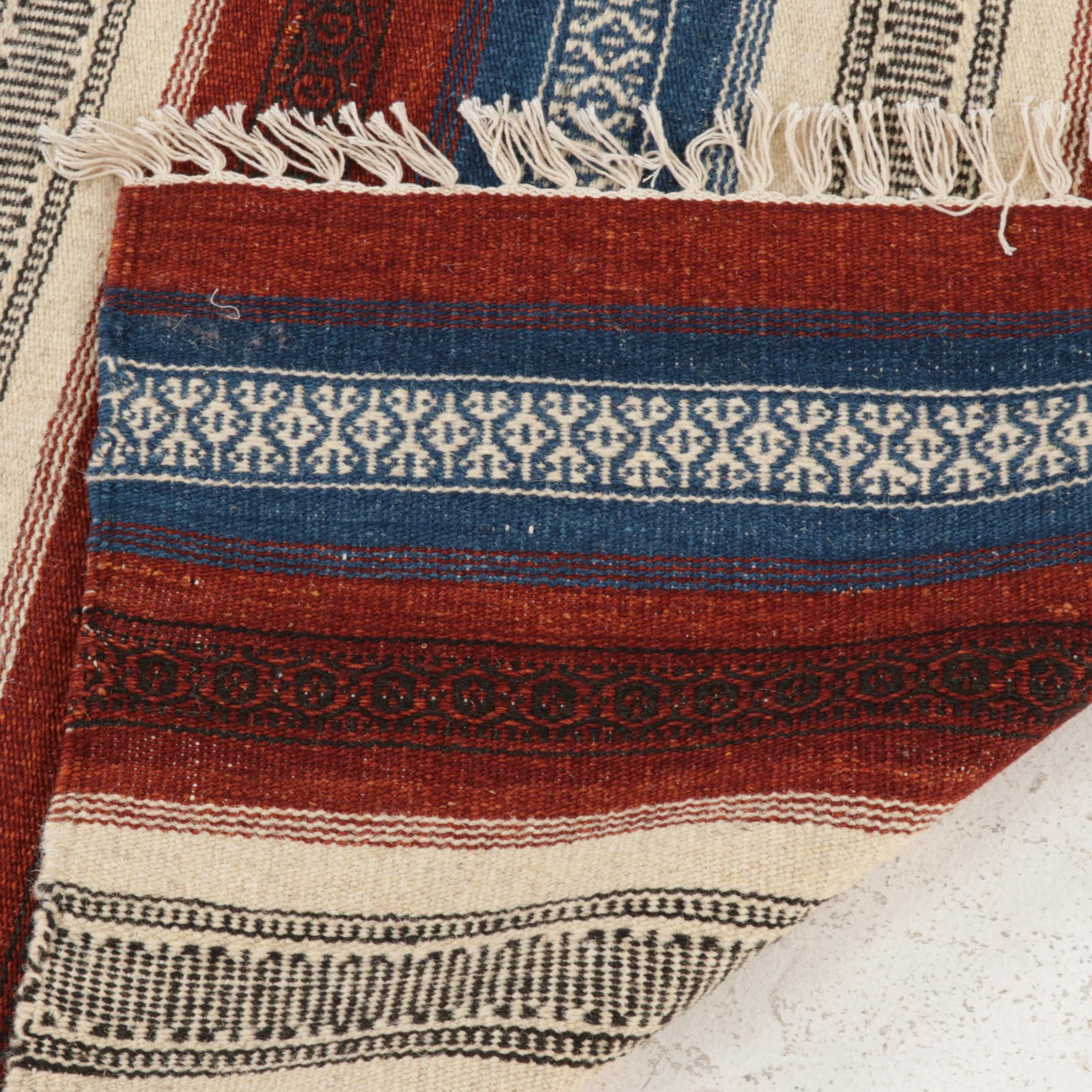 3' x 5'5 Handwoven Mexican Area Rug EBTH