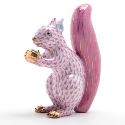 Herend Raspberry Fishnet with Gold "Squirrel" Porcelain Figurine, 1995