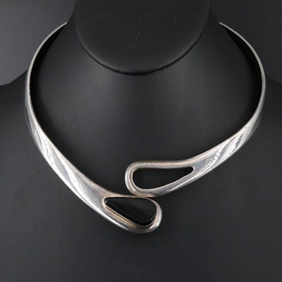 Taxco 950 Sterling Imitation Black Onyx Hinged Collar