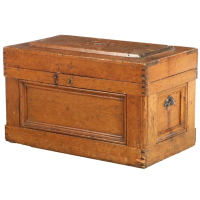 Victorian Pine Carpenter's Chest with Medallion Set in Lid, Mid-19th Century