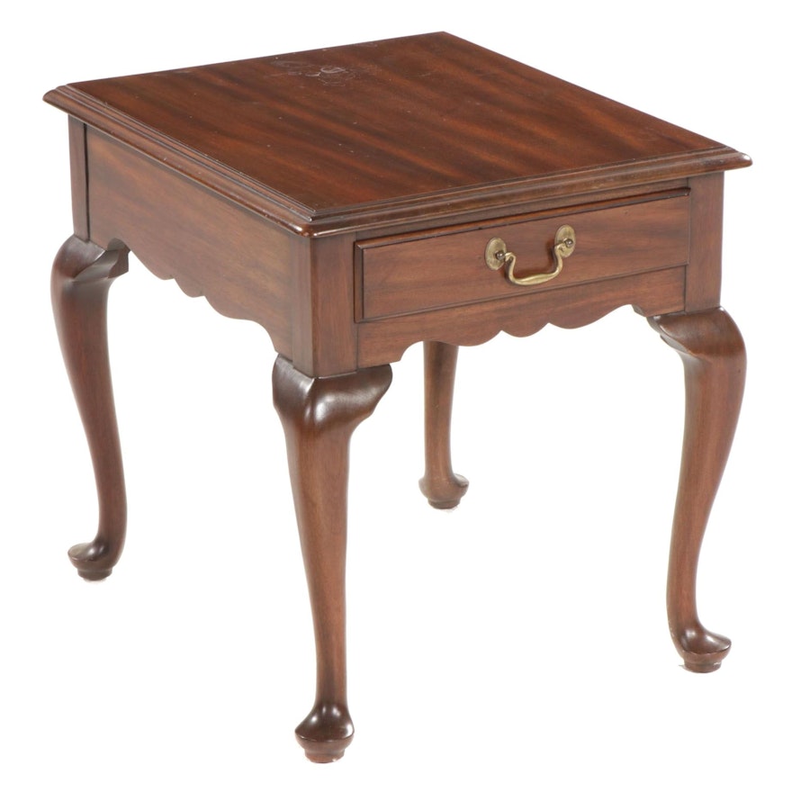 Virginia Galleries Queen Anne Style Mahogany Side Table, Late 20th Century