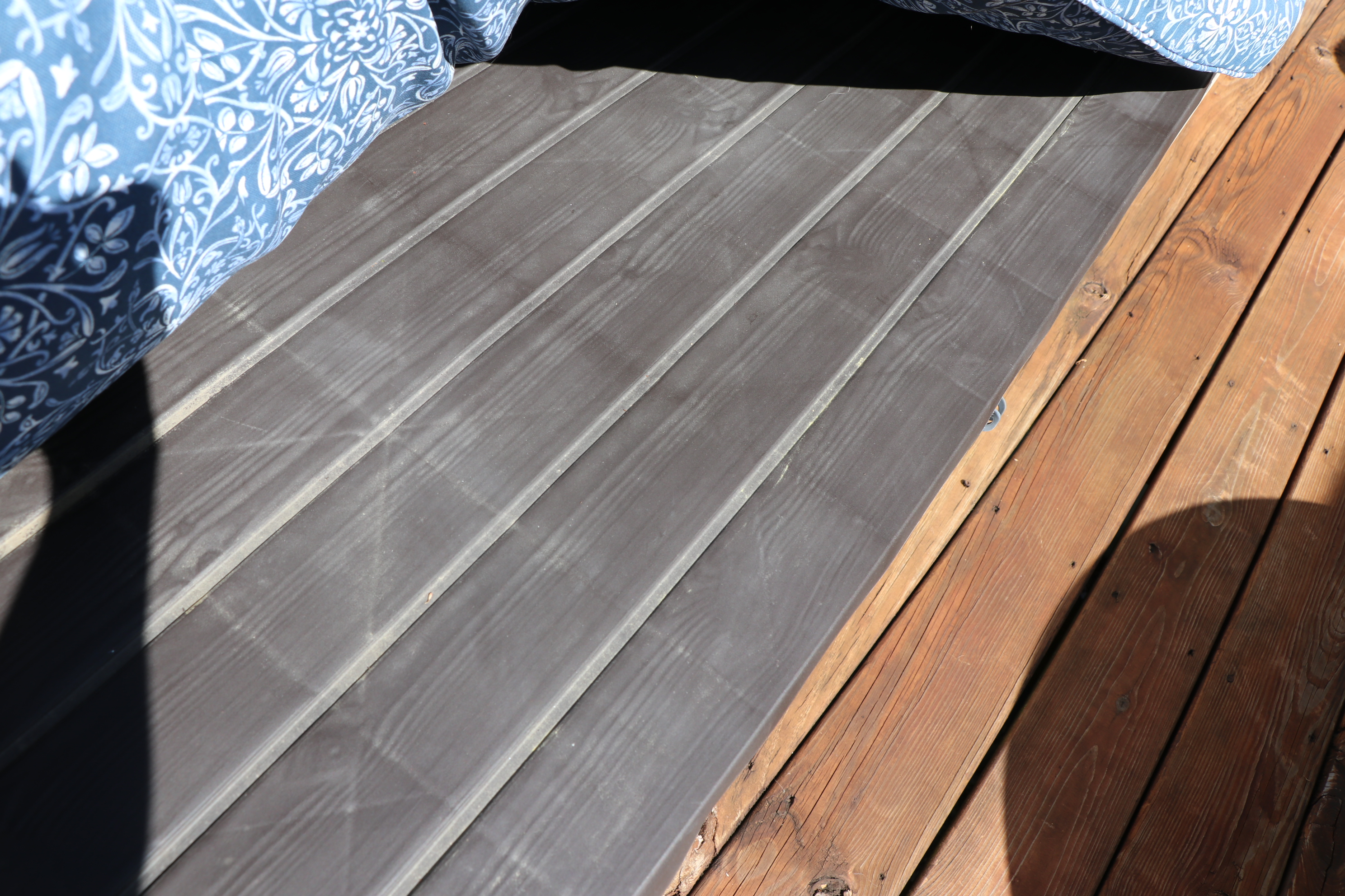 Keter Resin Patio Storage Bench with Cushions EBTH