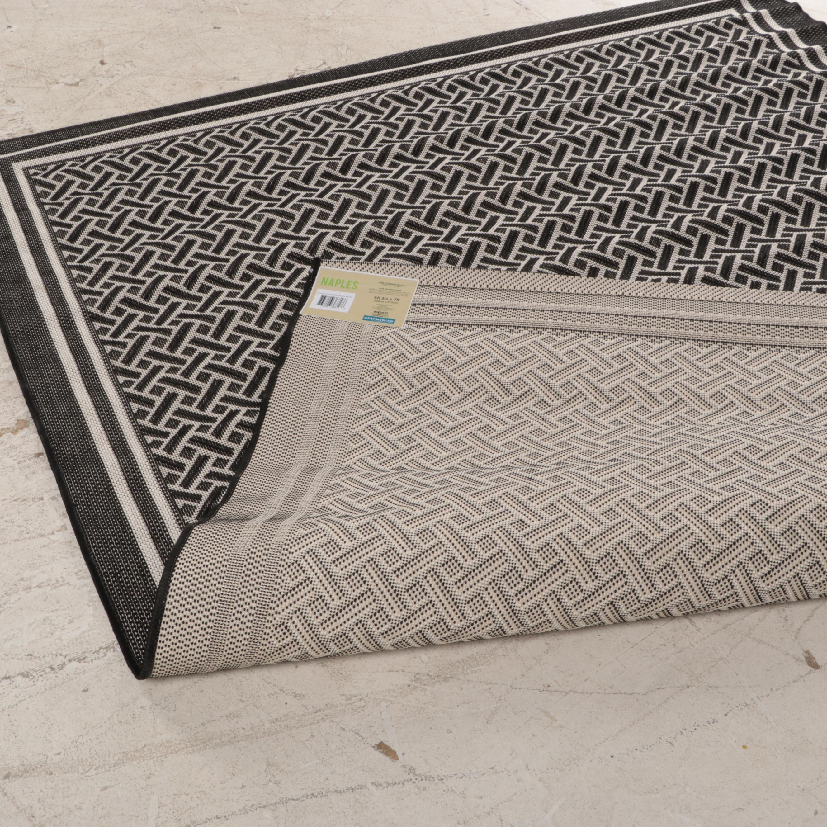 5'5 x 7'6 Machine Made Gertmenian "Naples" Ace Border Black and White