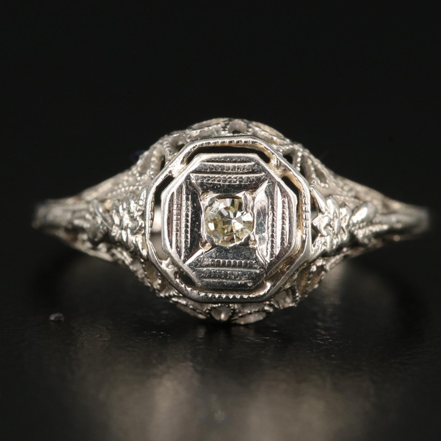 Antique 18K 0.03 CT Diamond Ring