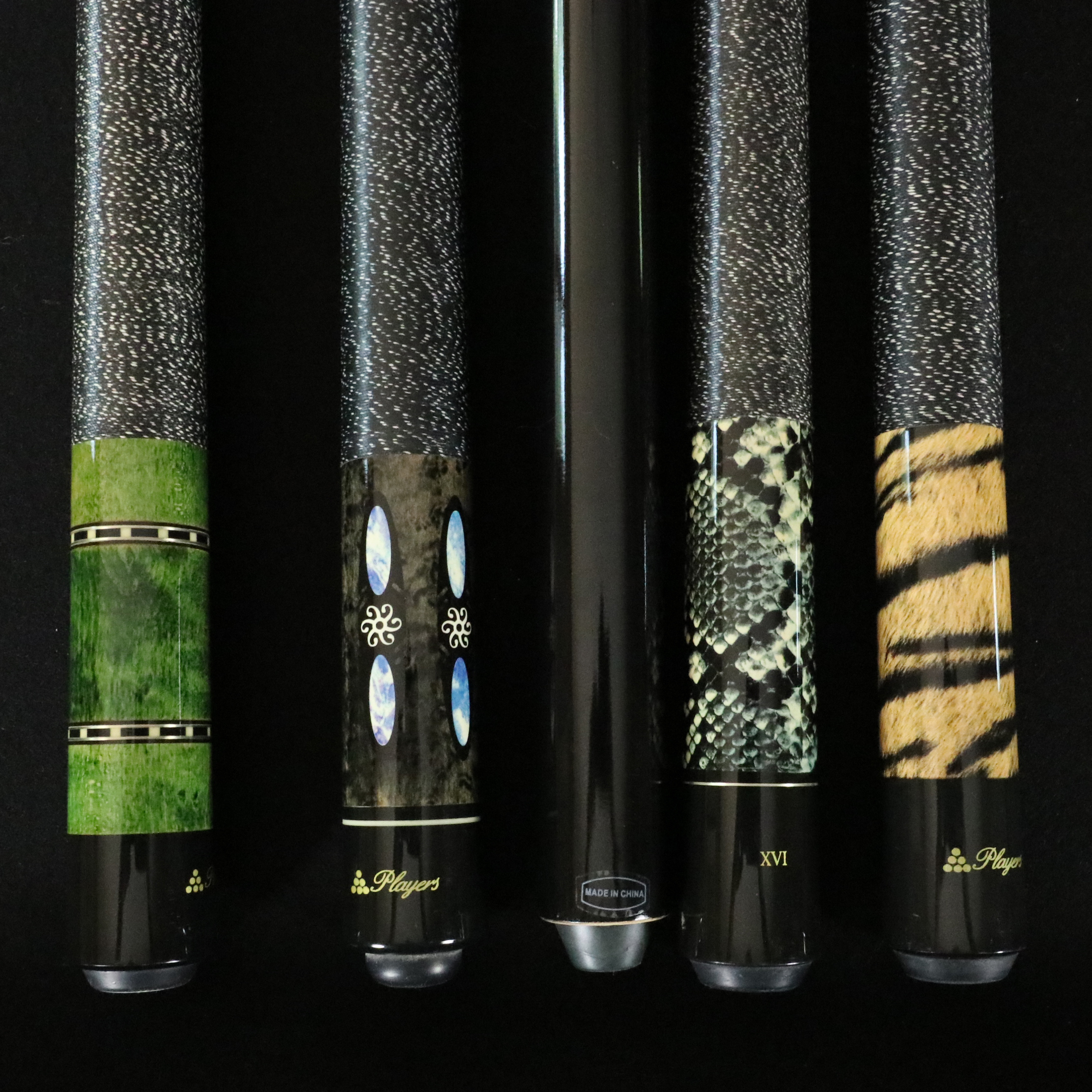 SoHo Artisan Expressions 8' Billiard Table with Insert, Cue Sticks and