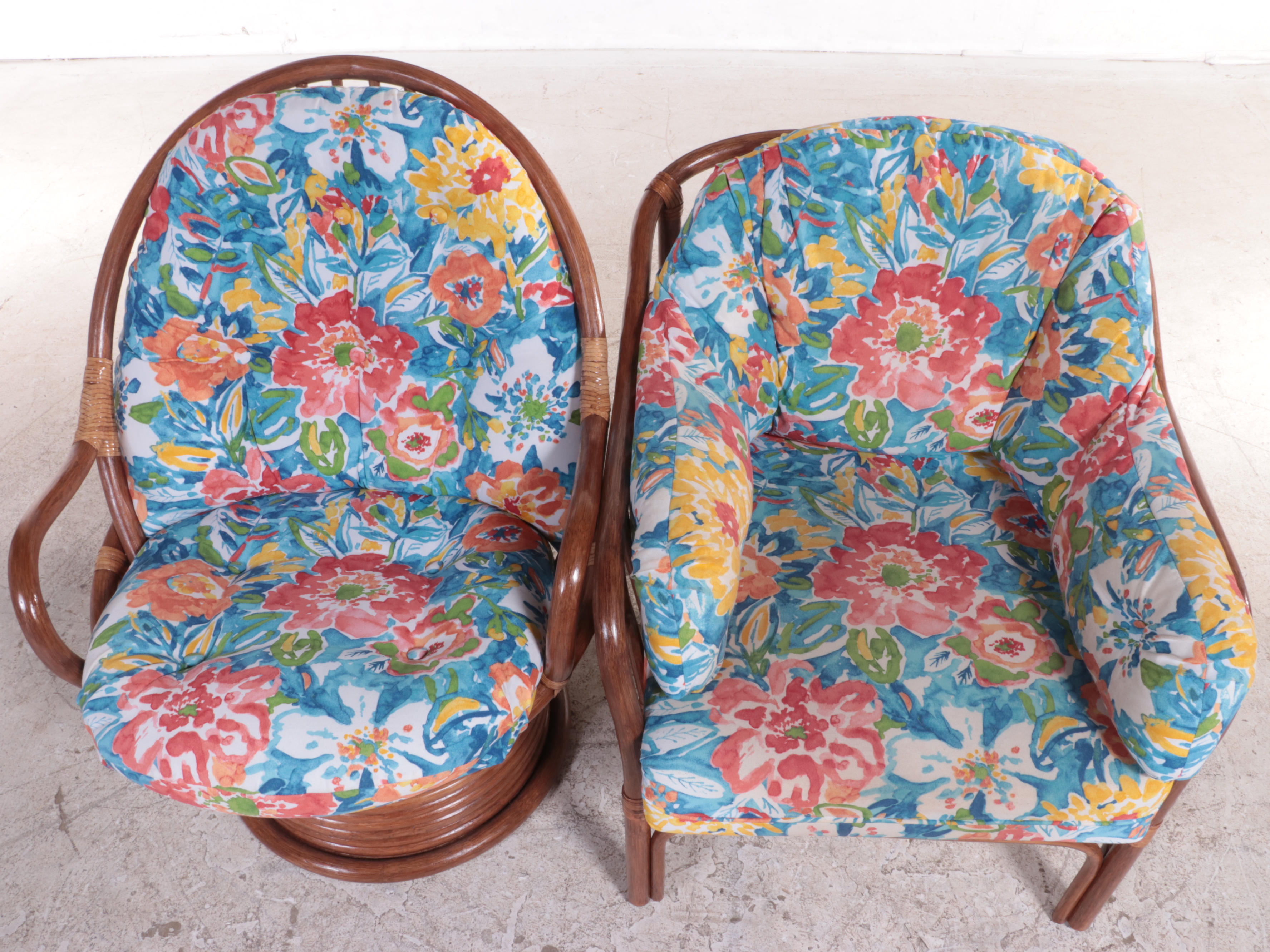 Classic Rattan Inc. Lounge and Swivel Chairs with End Table EBTH