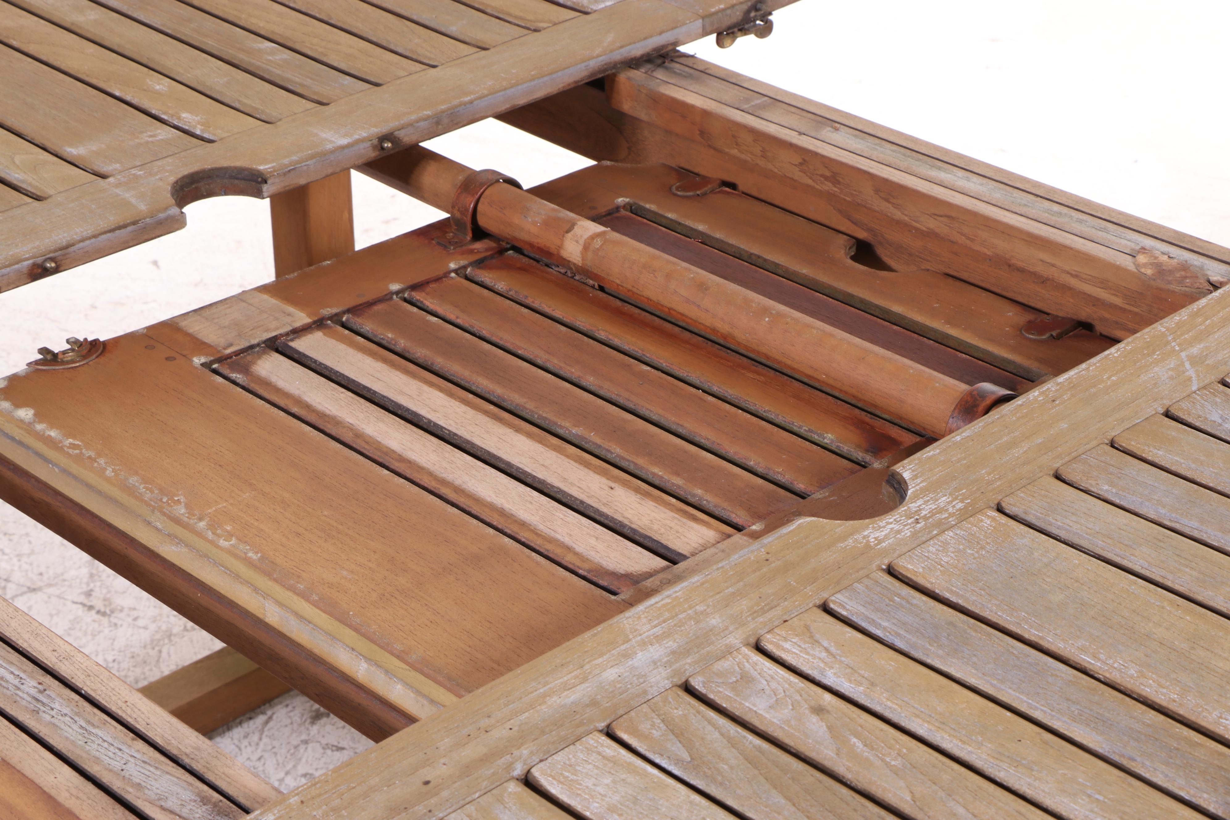 KingsleyBate Teak Patio Dining Set with Umbrella EBTH