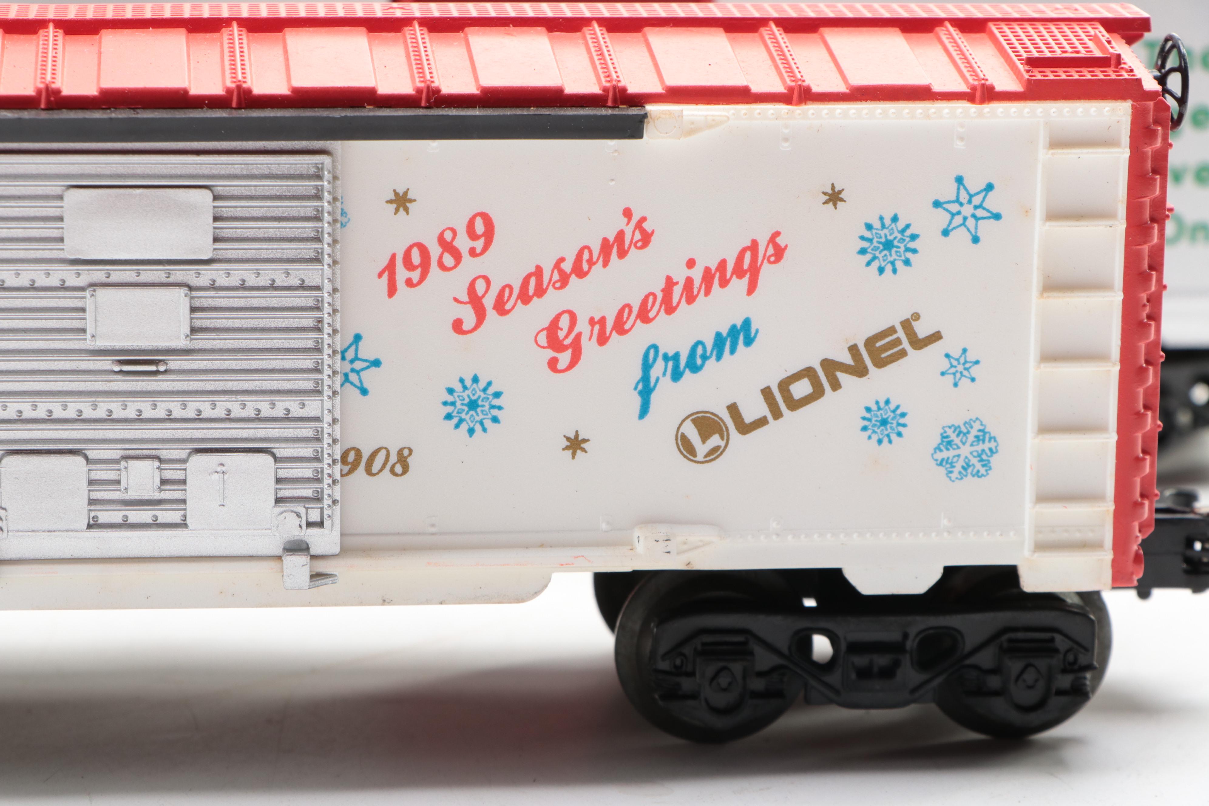 Lionel OScale Christmas Train Cars, Accessories and Panel Board EBTH