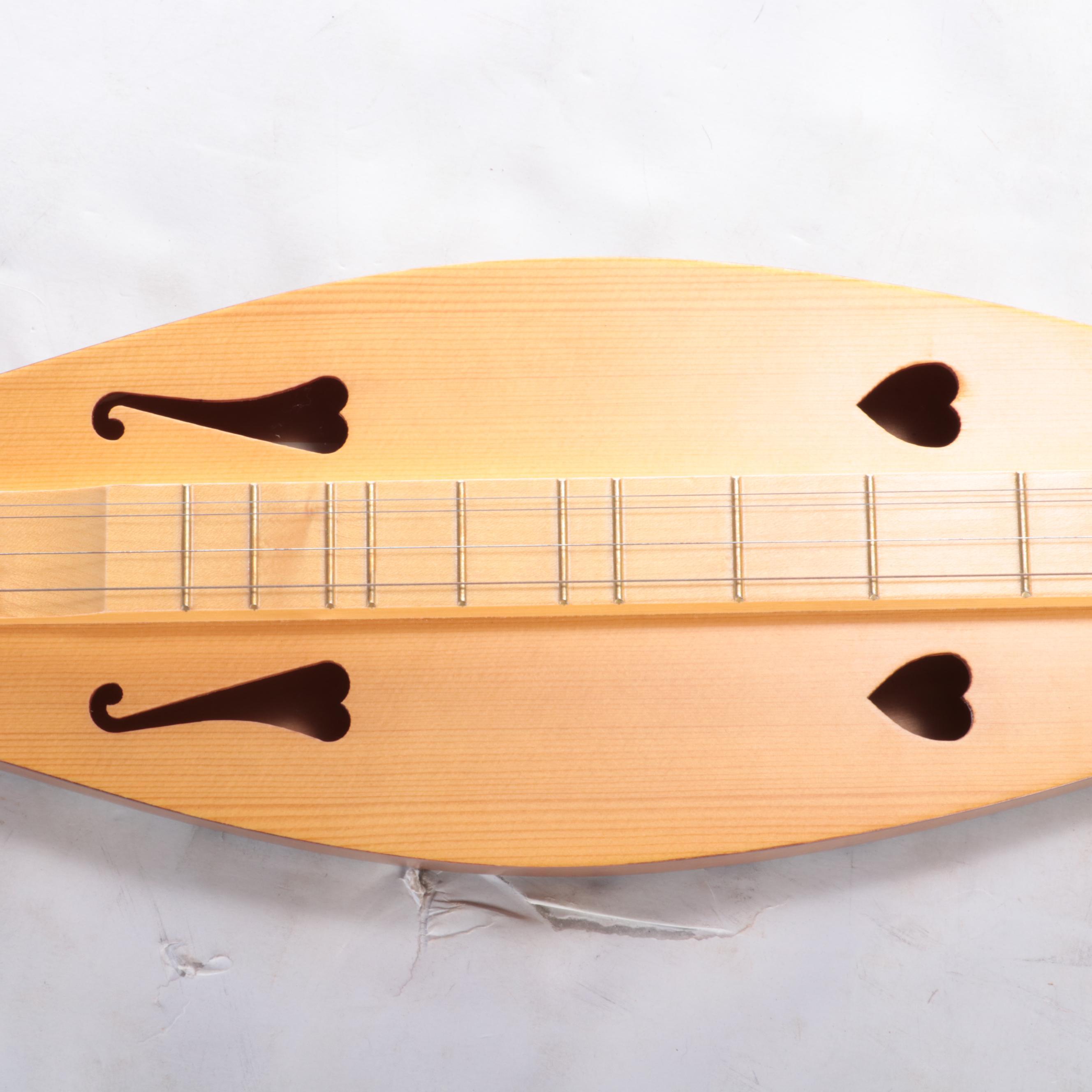 Applecreek Vaulted Fretboard Mountain Dulcimer With Case and Extra