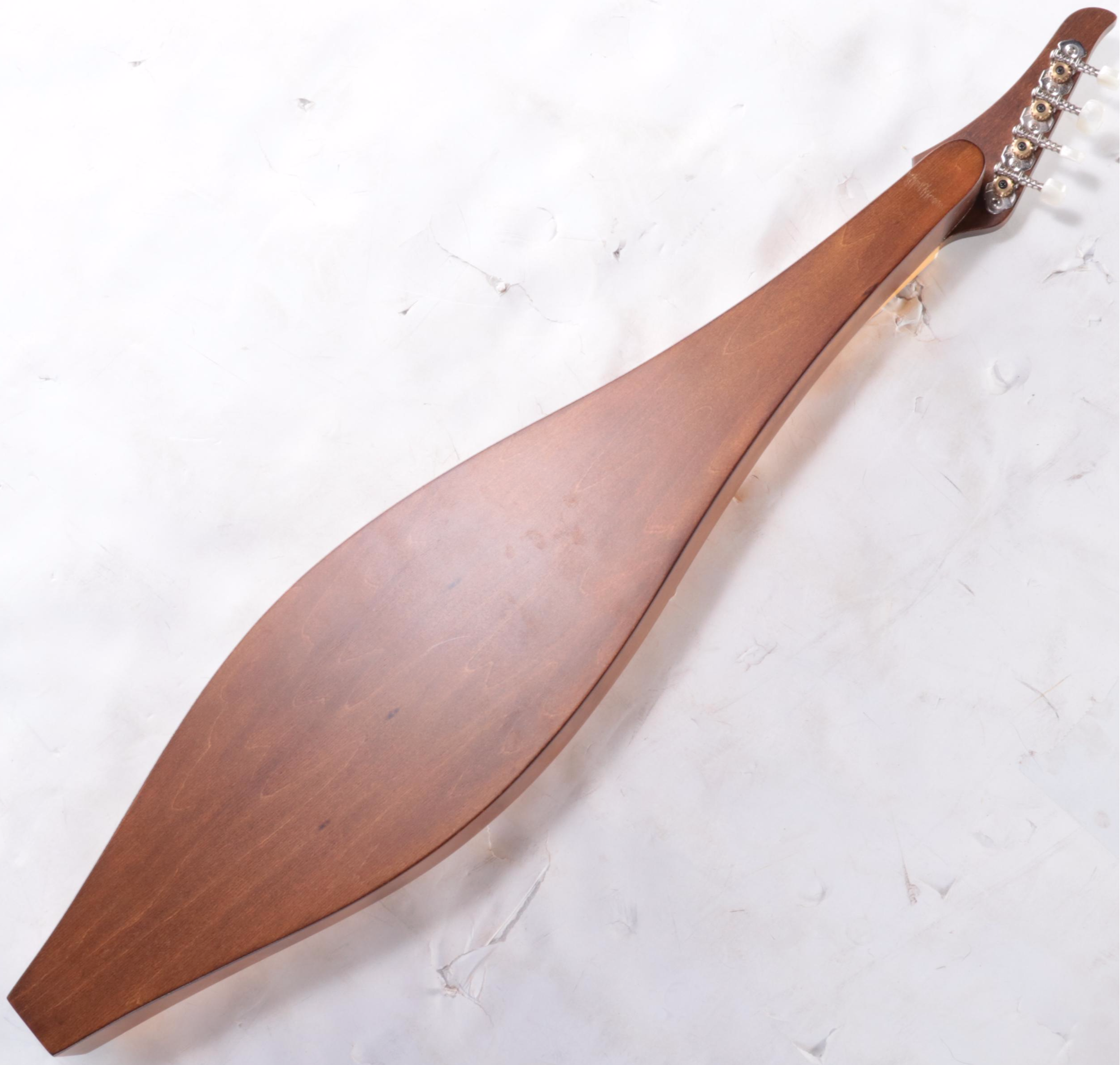 Applecreek Vaulted Fretboard Mountain Dulcimer With Case and Extra